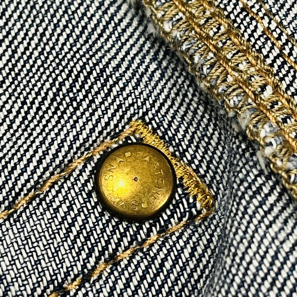 Burberry Vintage Burberry Italy Denim Jeans Size 34" / US 12 / IT 48 - 22 Thumbnail