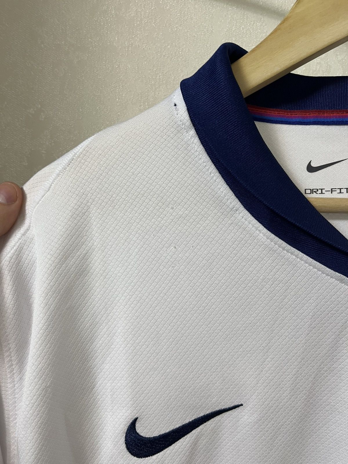 Vintage England 2024 Home #6 Maguire Jersey Size US XXL / EU 58 / 5 - 3 Thumbnail