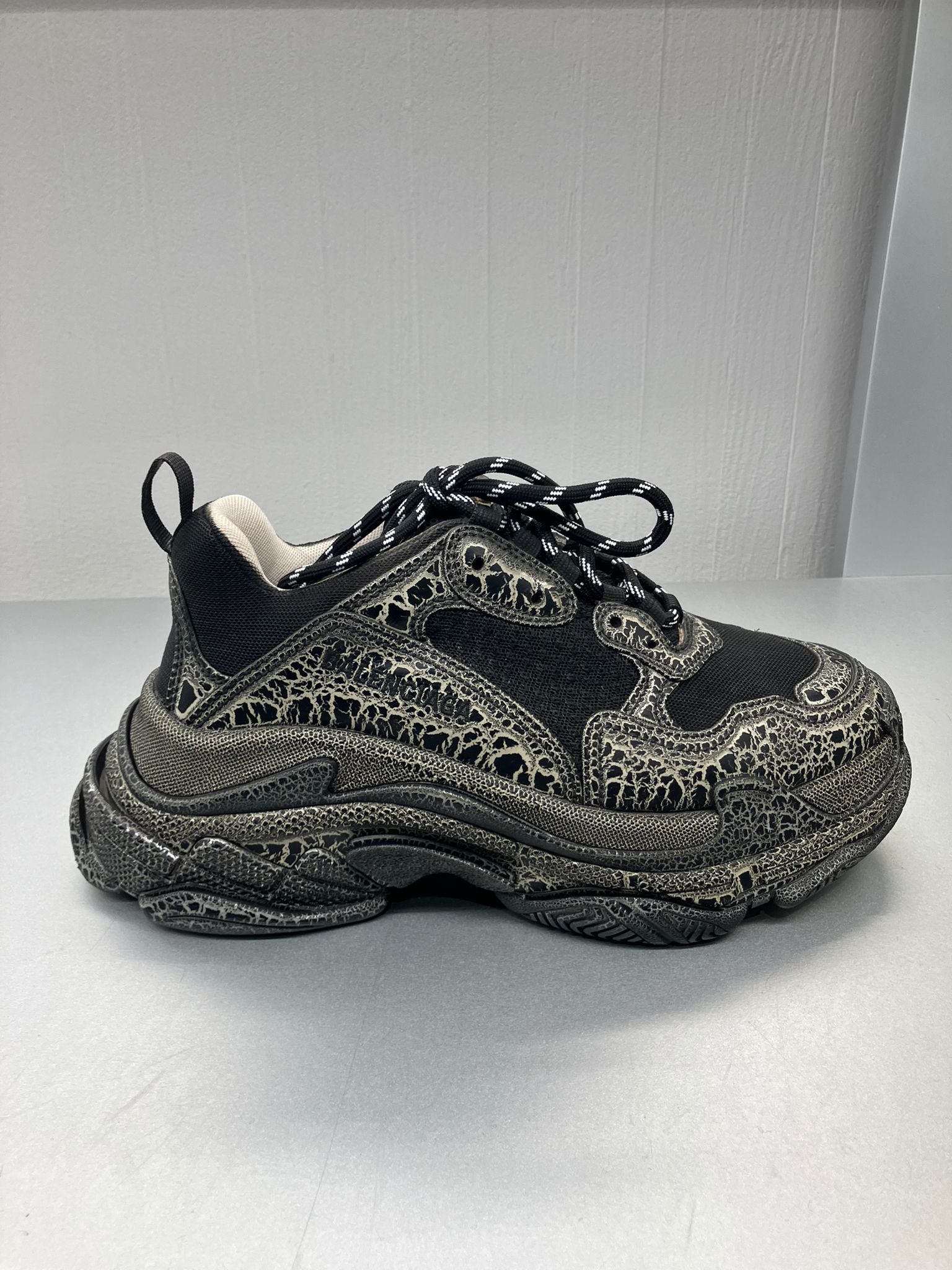 Balenciaga o1bcso1str1225 Triple S Sneakers in Multicolor Size US 10 / EU 43 - 1 Preview