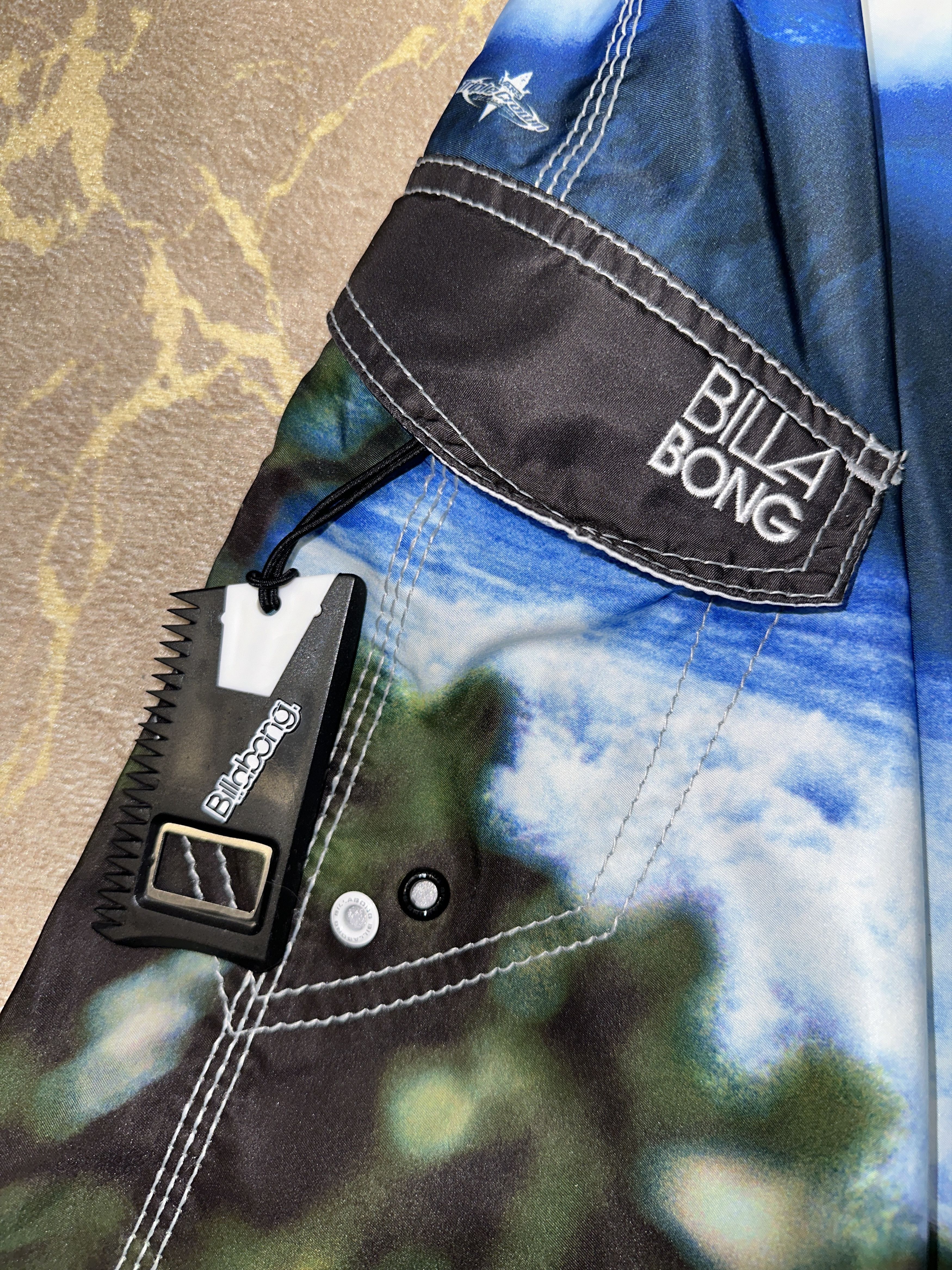 Billabong Pipeline Masters Hawaii Shorts Trunks Size 32