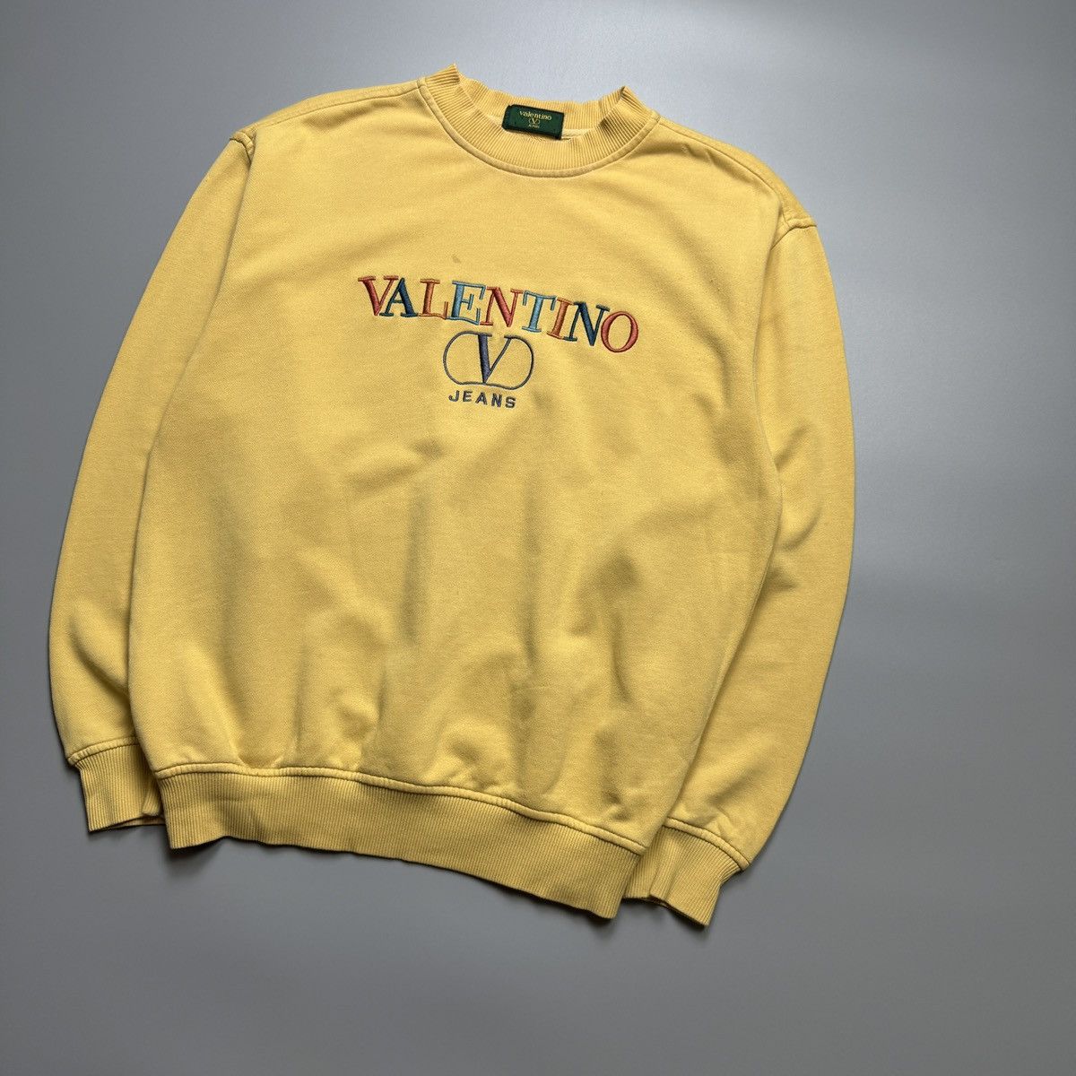 Valentino Valentino - Vintage Embroidered Script Logo - Sweater Size US M / EU 48-50 / 2 - 2 Thumbnail