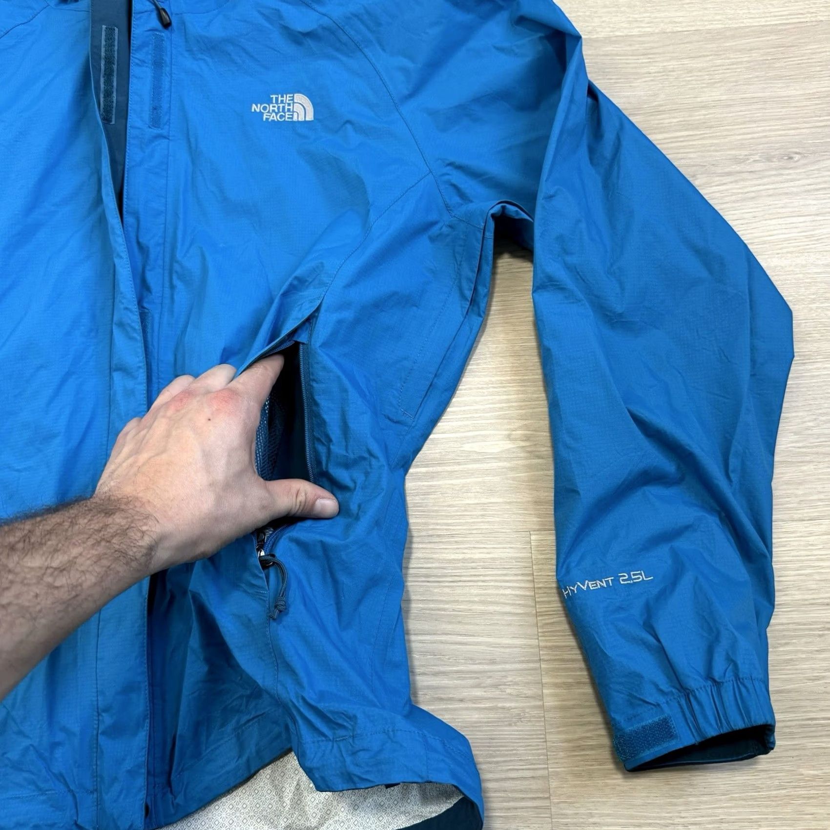 The North Face The North Face Hyvent 2.5L Rain Jacket Shell Blue Medium Womens Size M / US 6-8 / IT 42-44 - 7 Thumbnail