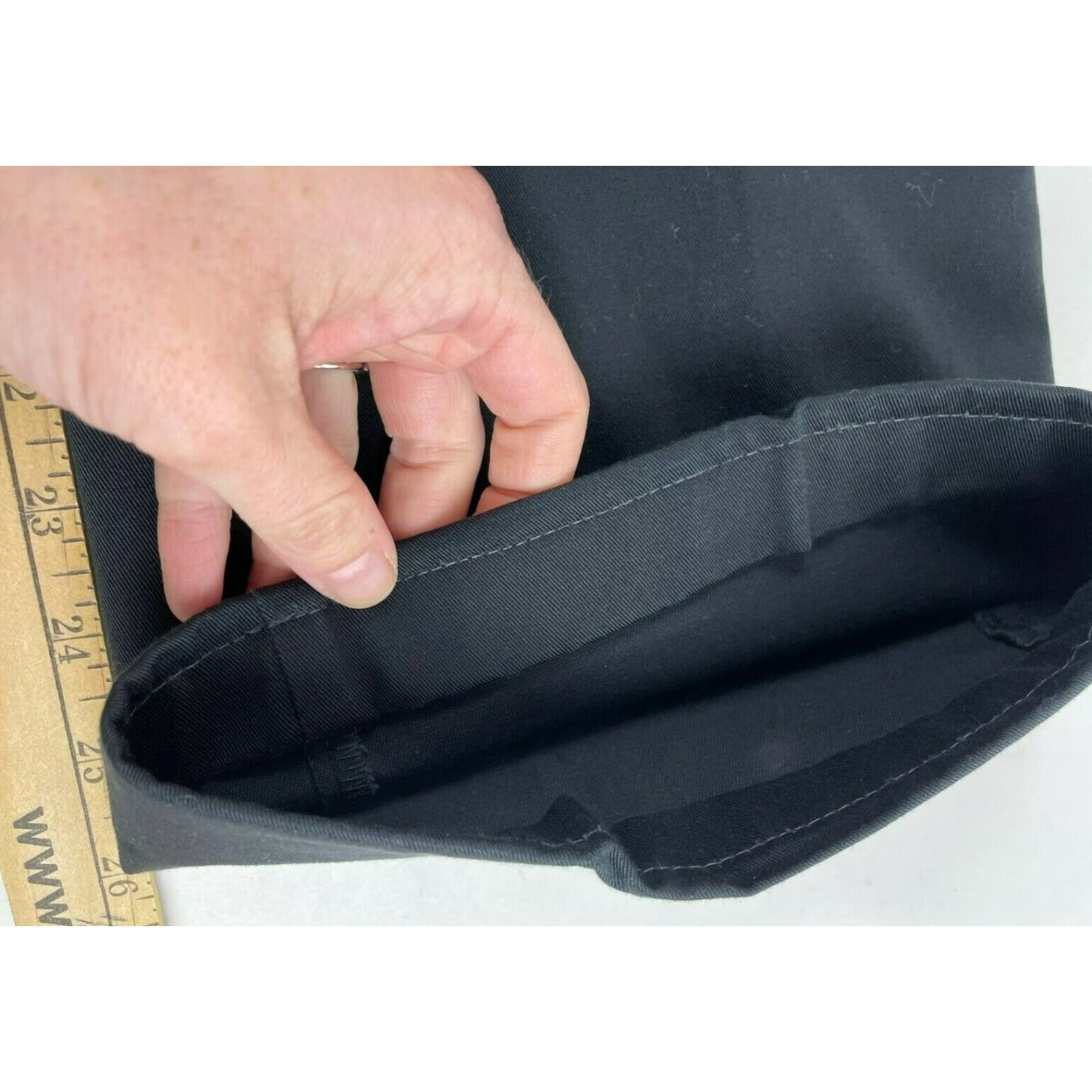 Vintage Land's End Dress Pants Women's 6 Black Flat Front Straight Hemmed to 28 Pockets Classic Casual Formal Dress Pants Mens Womens Girls Boys Size 28" / US 6 / IT 42 - 6 Thumbnail