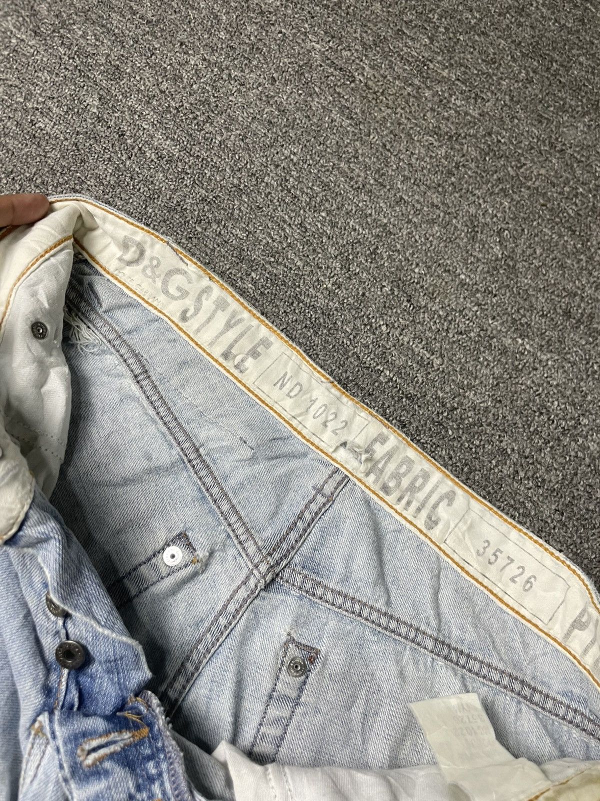 Dolce & Gabbana × Vintage Dolce & Gabanna Ripped Denim Jeans (76) Size US 33 - 10 Thumbnail