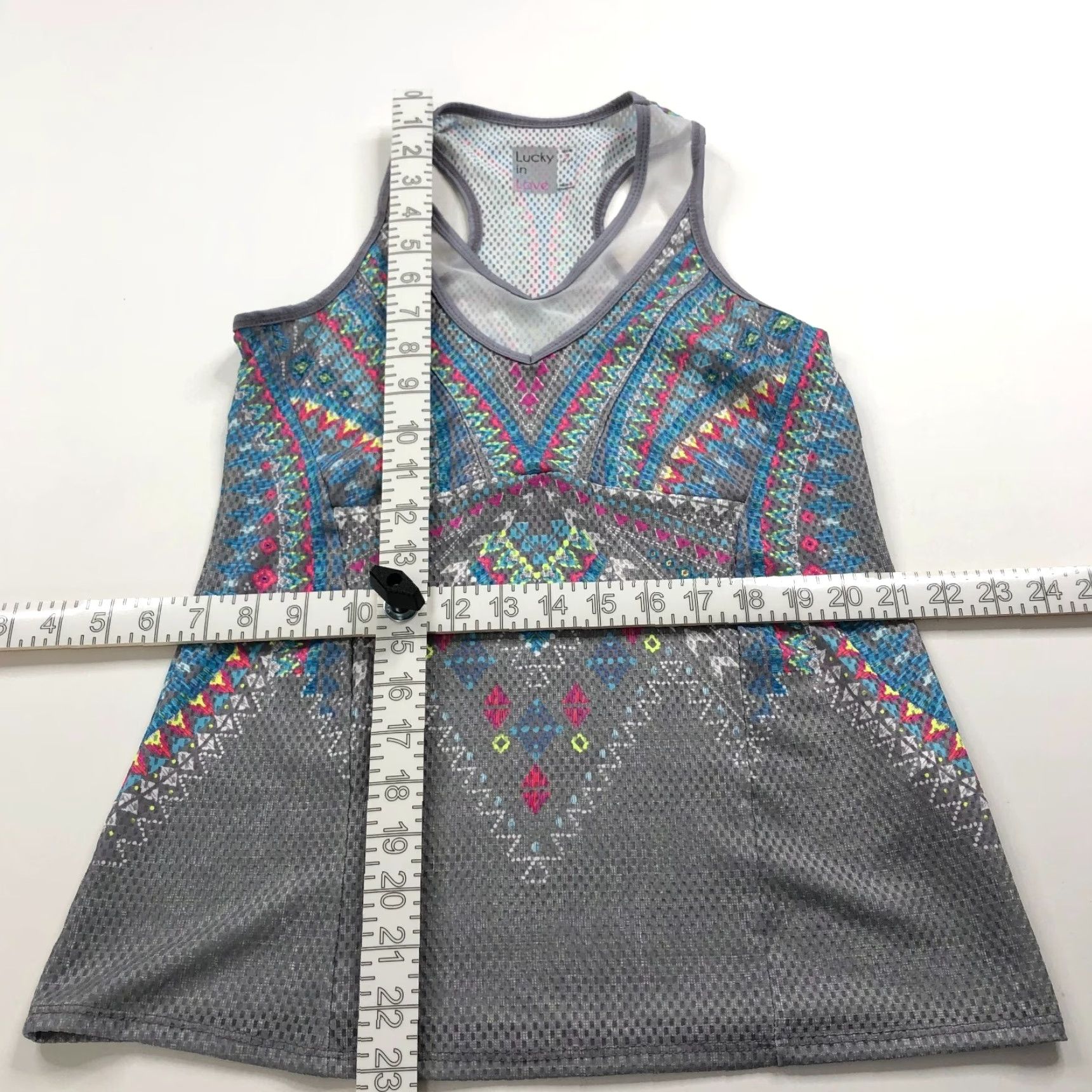 Vintage Lucky In Love Tank Top Womens Small Gray Athleisure Pullover Sleeveless V-Neck Racerback Geometric Print Lightweight Sport Activewear Shirt Size S / US 4 / IT 40 - 2 Thumbnail