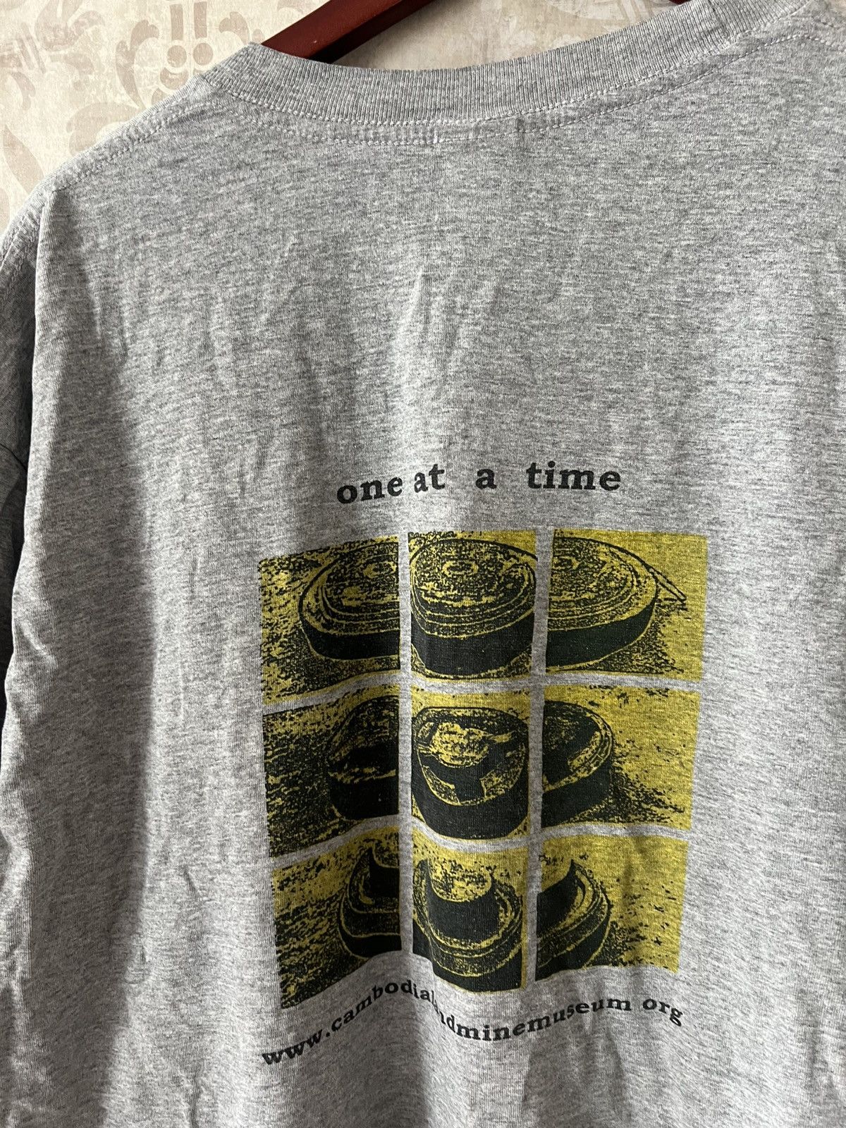 Vintage Vintage 90s Cambodian Landmine Museum Charity T-Shirt Size US XL / EU 56 / 4 - 9 Thumbnail