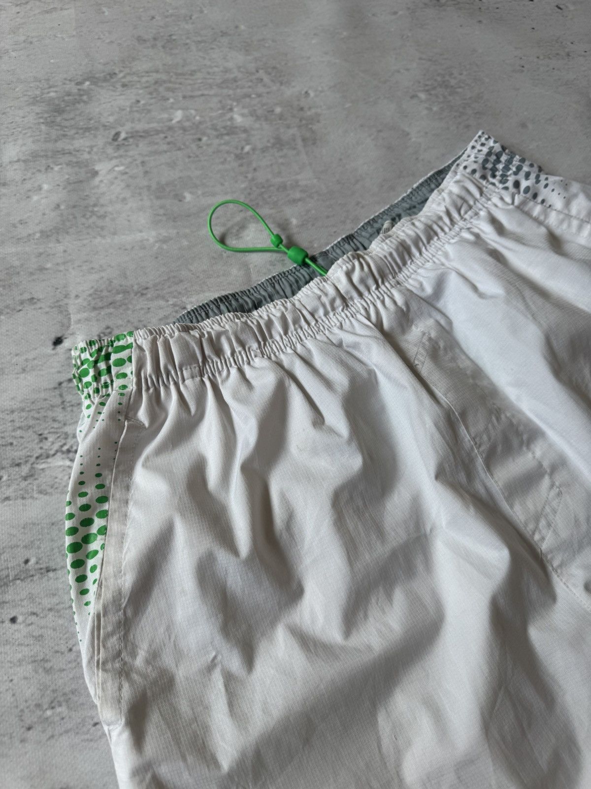 Nike × Vintage NIKE TN PLUS VINTAGE BASIC LOGO NYLON OVERSIZE BAGGY SHORTS Size US 34 / EU 50 - 5 Thumbnail