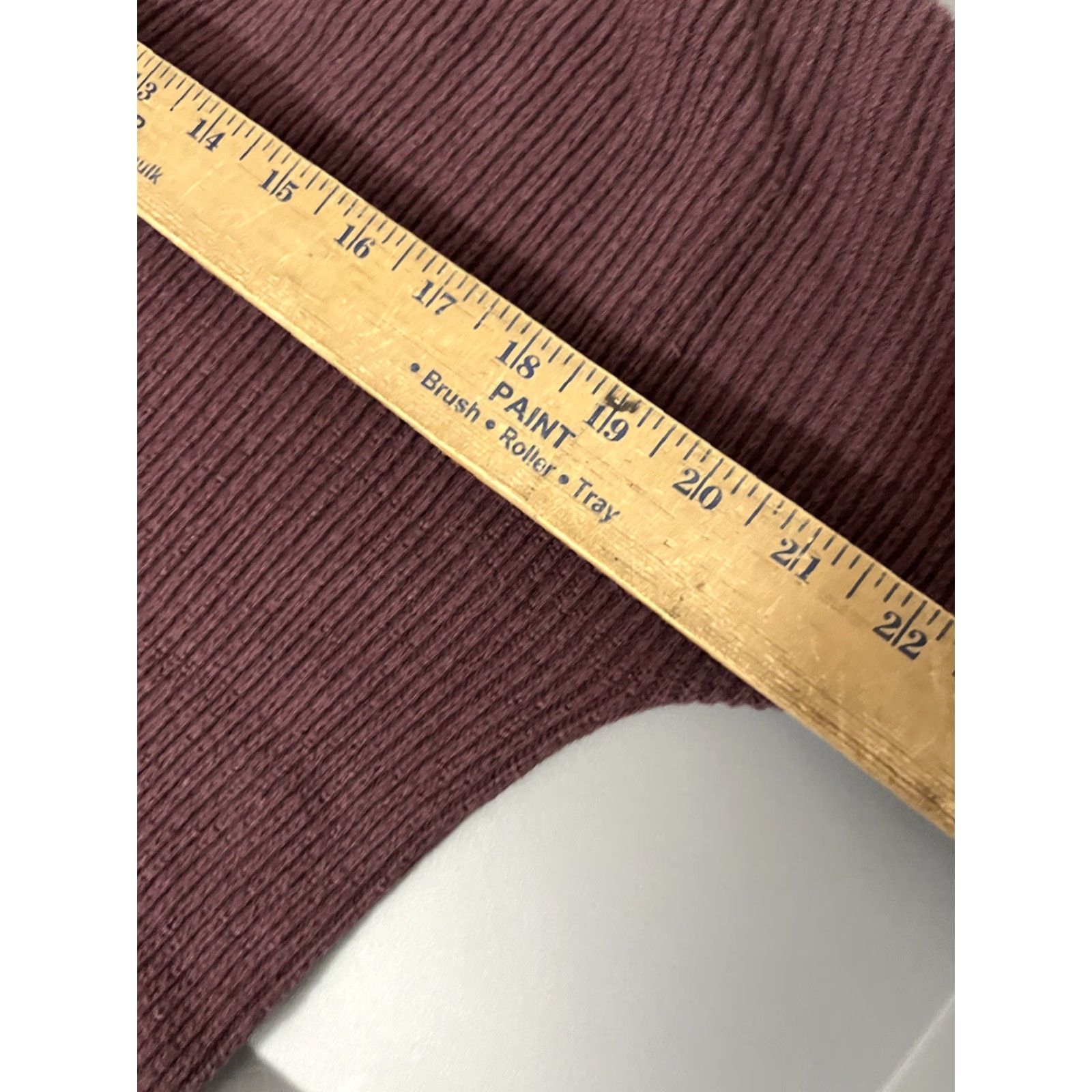 Abercrombie & Fitch Womens Abercrombie & Fitch Ribbed Maroon Knit V-Neck Sweater Size Small Size S / US 4 / IT 40 - 5 Thumbnail