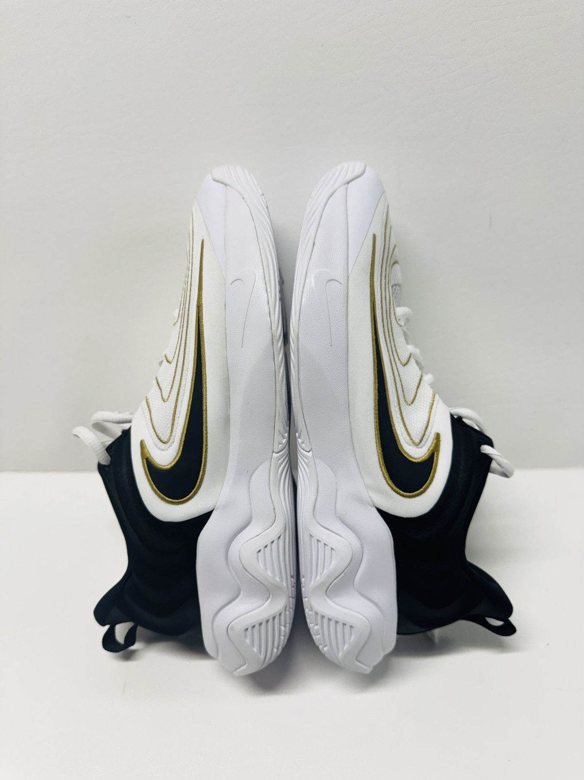 Nike Nike Giannis Immortality 4 White Gold Black Size US 6.5 / EU 39-40 - 2 Thumbnail