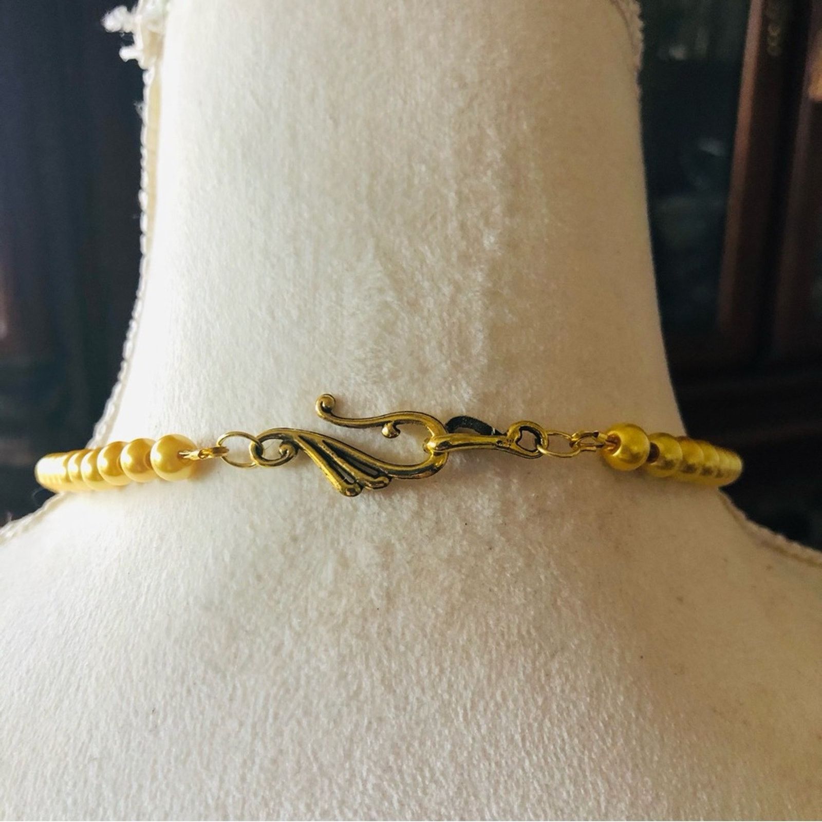 Handmade Handcrafted repurpose mellow yellow pendant Pearl necklace Size ONE SIZE - 7 Thumbnail