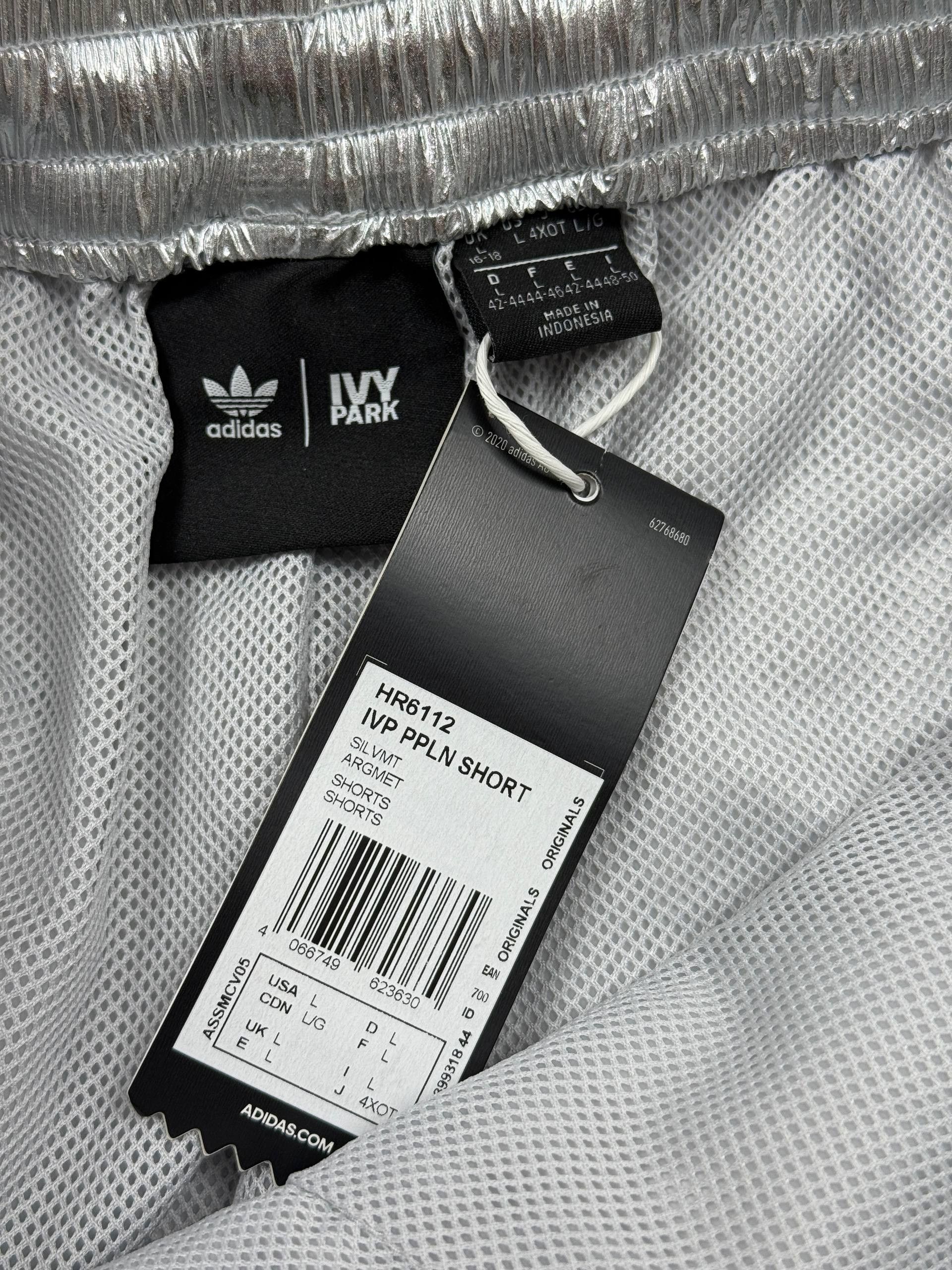 Adidas × Ivy Park Adidas x Ivy Park Beyonce Silver Shorts Size L Size 33" - 4 Thumbnail