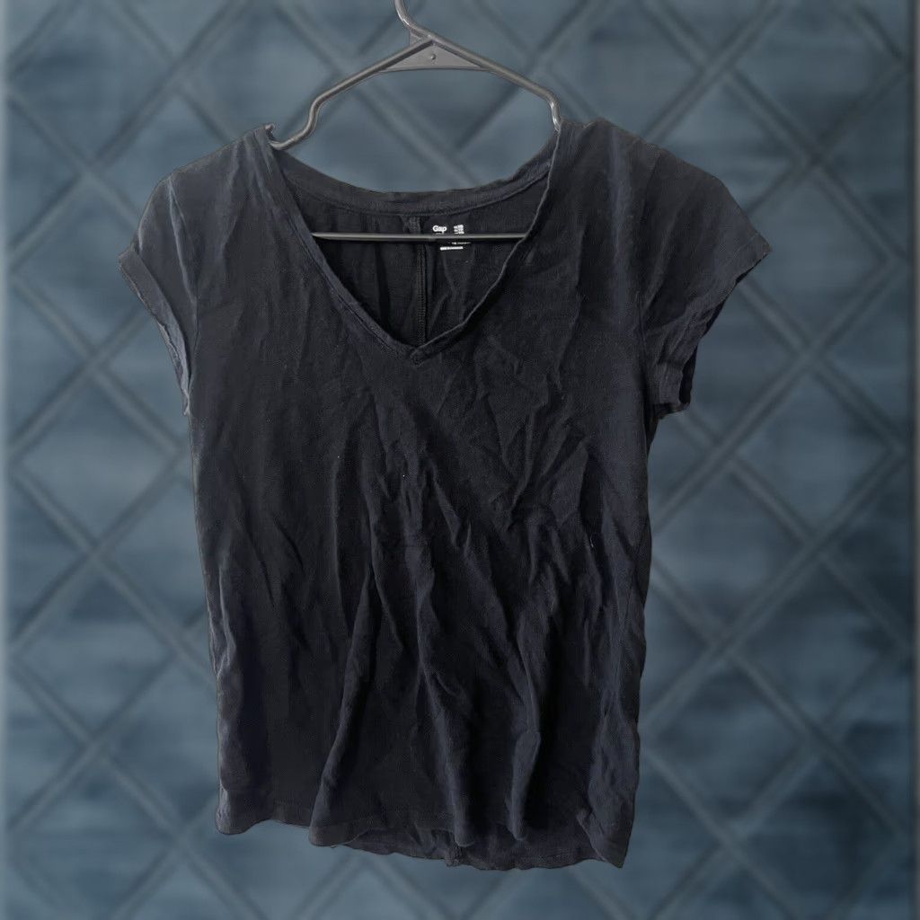 Gap WOMENS GAP Black Long Sleeve V-Neck T-Shirt XS Solid Cotton Blend Size XS / US 0-2 / IT 36-38 - 1 Thumbnail
