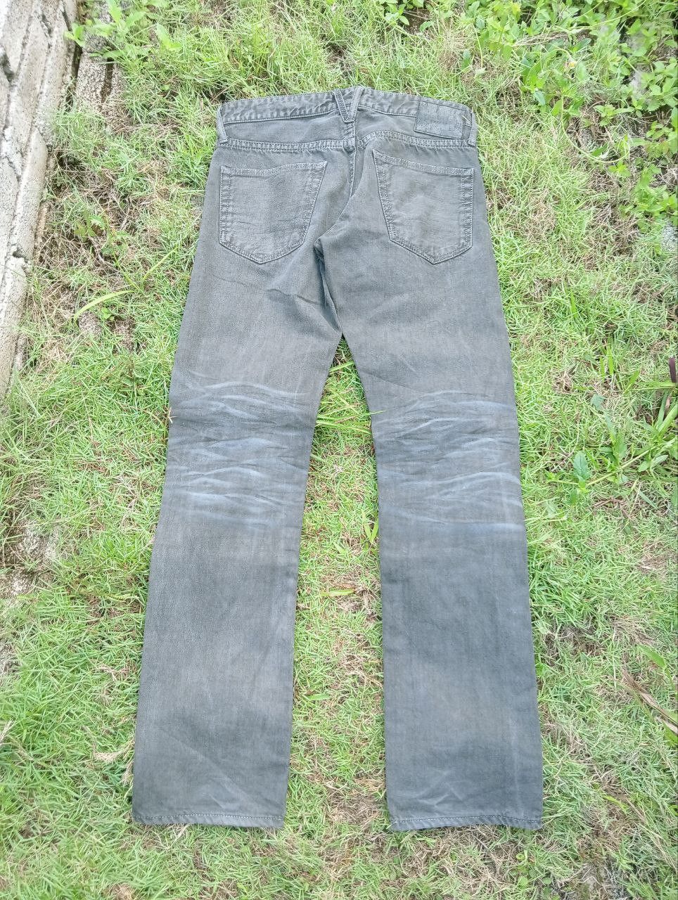 Vanquish VANQUISH JAPAN USED LOOK STUDDED JEANS Size US 32 / EU 48 - 10 Thumbnail