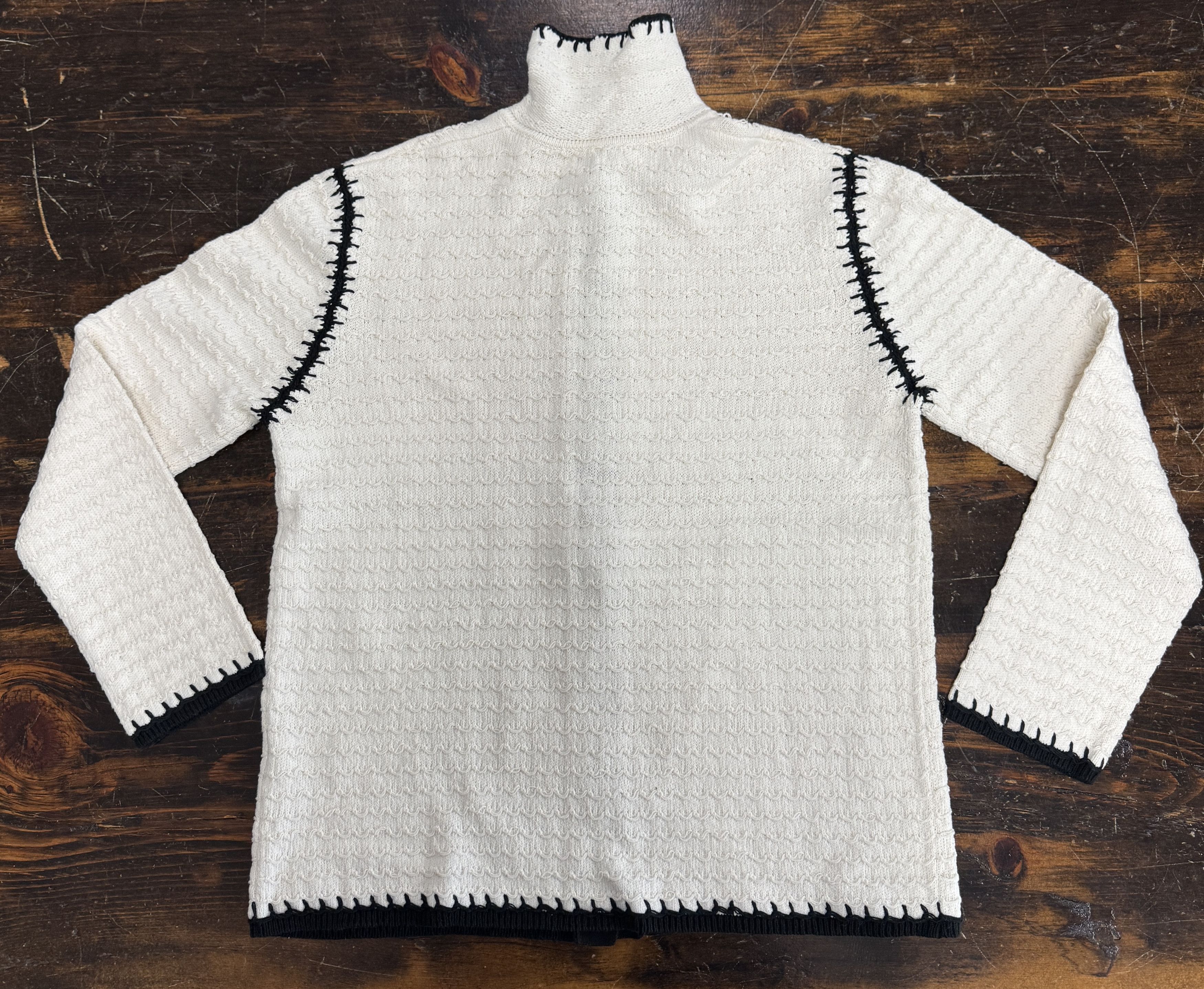 Other 100% cotton sweater with a handcrafted feel Size US M / EU 48-50 / 2 - 5 Thumbnail