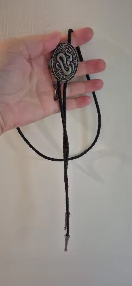 Jewelry Men's Oval-Shaped Snake Leather Rope Pollo Tie Size ONE SIZE - 5 Thumbnail