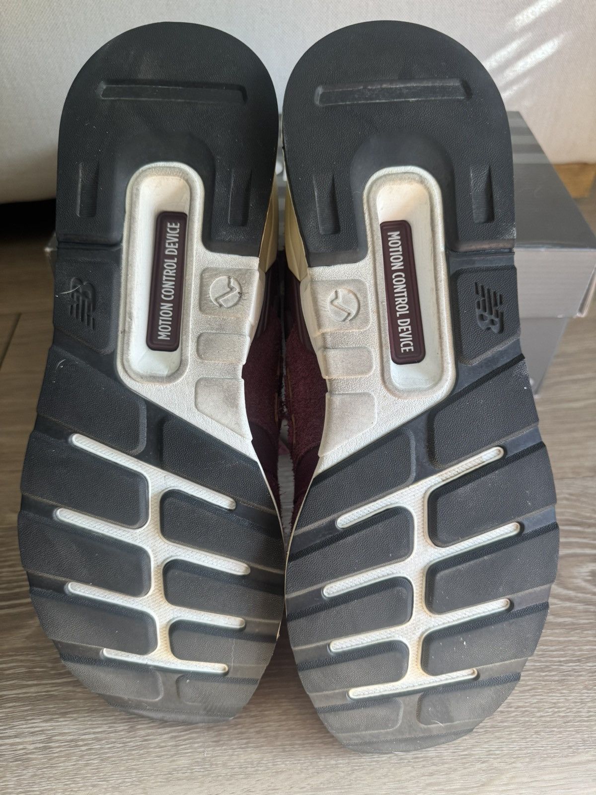 New Balance New Balance 997s Burgundy Size US 11 / EU 44 - 6 Thumbnail