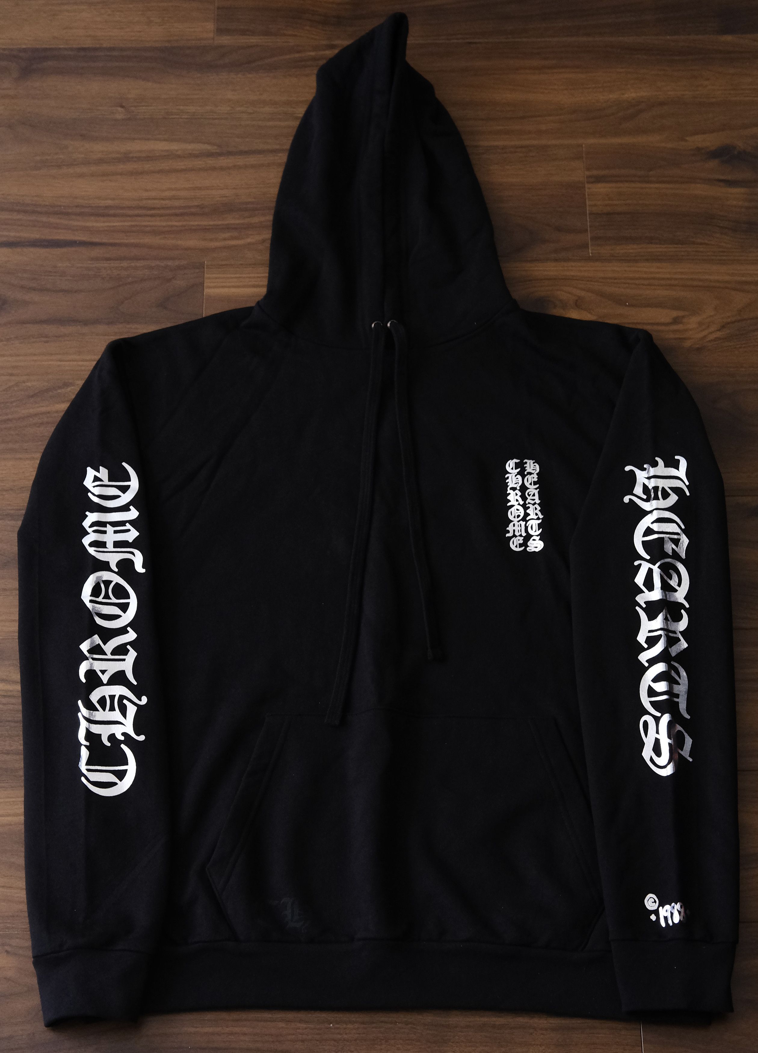 Chrome Hearts Chrome Hearts Exclusive Metallic Vertical Logo Hoodie Size US L / EU 52-54 / 3 - 1 Thumbnail