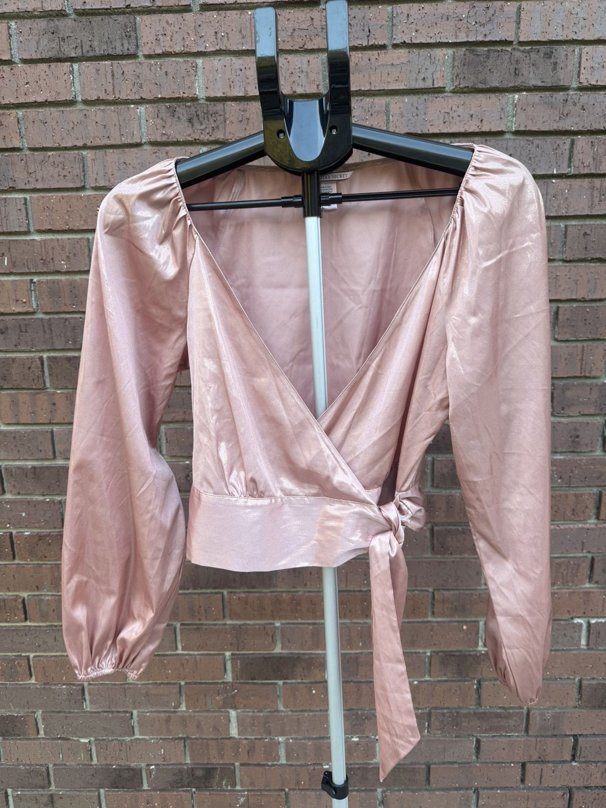 Victoria's Secret Victorias Secret Wrap Blouse Metallic Rose Pink Shimmer Size S / US 4 / IT 40 - 4 Thumbnail