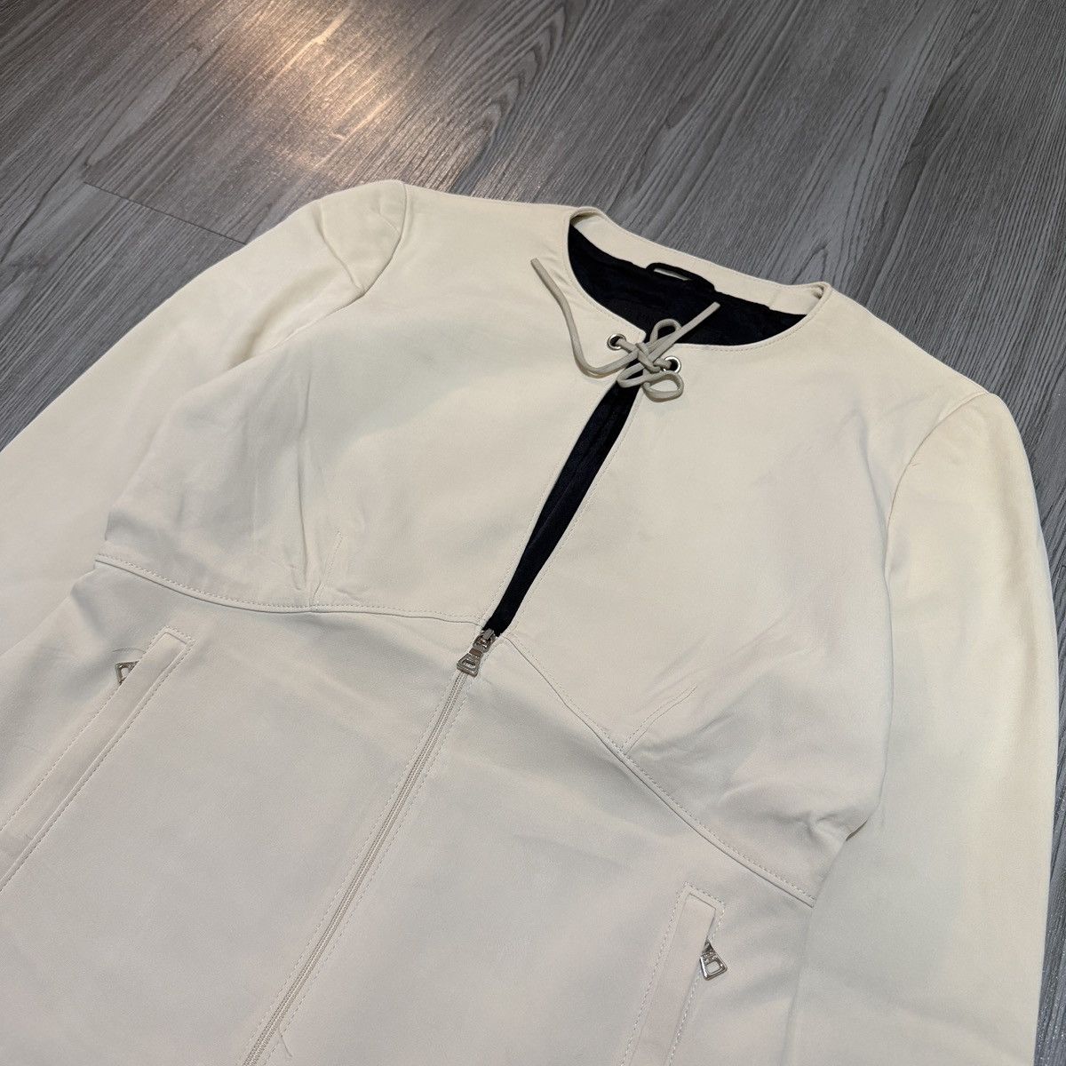 Prada 2000s Prada Zip Cream Blazzer Size S / US 4 / IT 40 - 2 Thumbnail