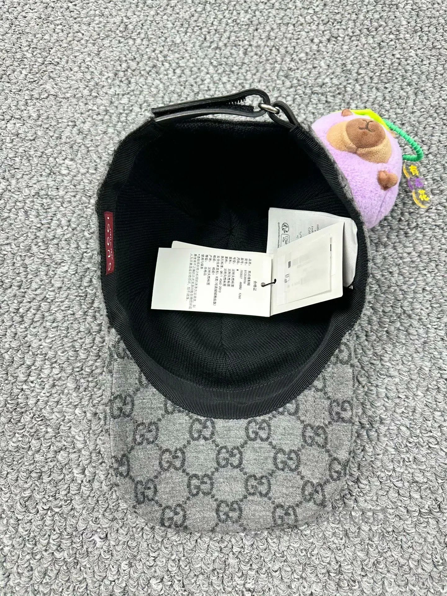 Gucci Guicci size M Dark Gray Double G All-over Printed Wool Duc Size ONE SIZE - 3 Thumbnail