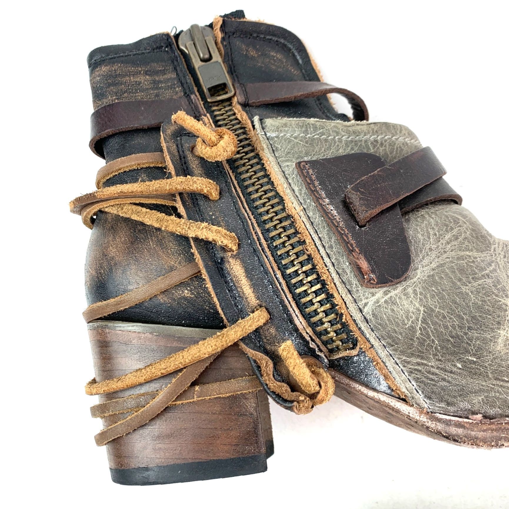 FREEBIRD Freebird Crue Short Leather Booties Boots Womens 6 Gray Leather Straps Zip Vintage: No Shoe Bootie Menus: N/A Size 28" / US 6 / IT 42 - 5 Thumbnail