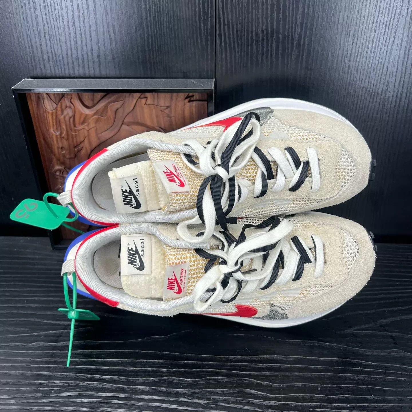 Nike sacai vaporwaffle gray/white 42.5 2x Worn With Box Size US 9 / EU 42 - 7 Thumbnail