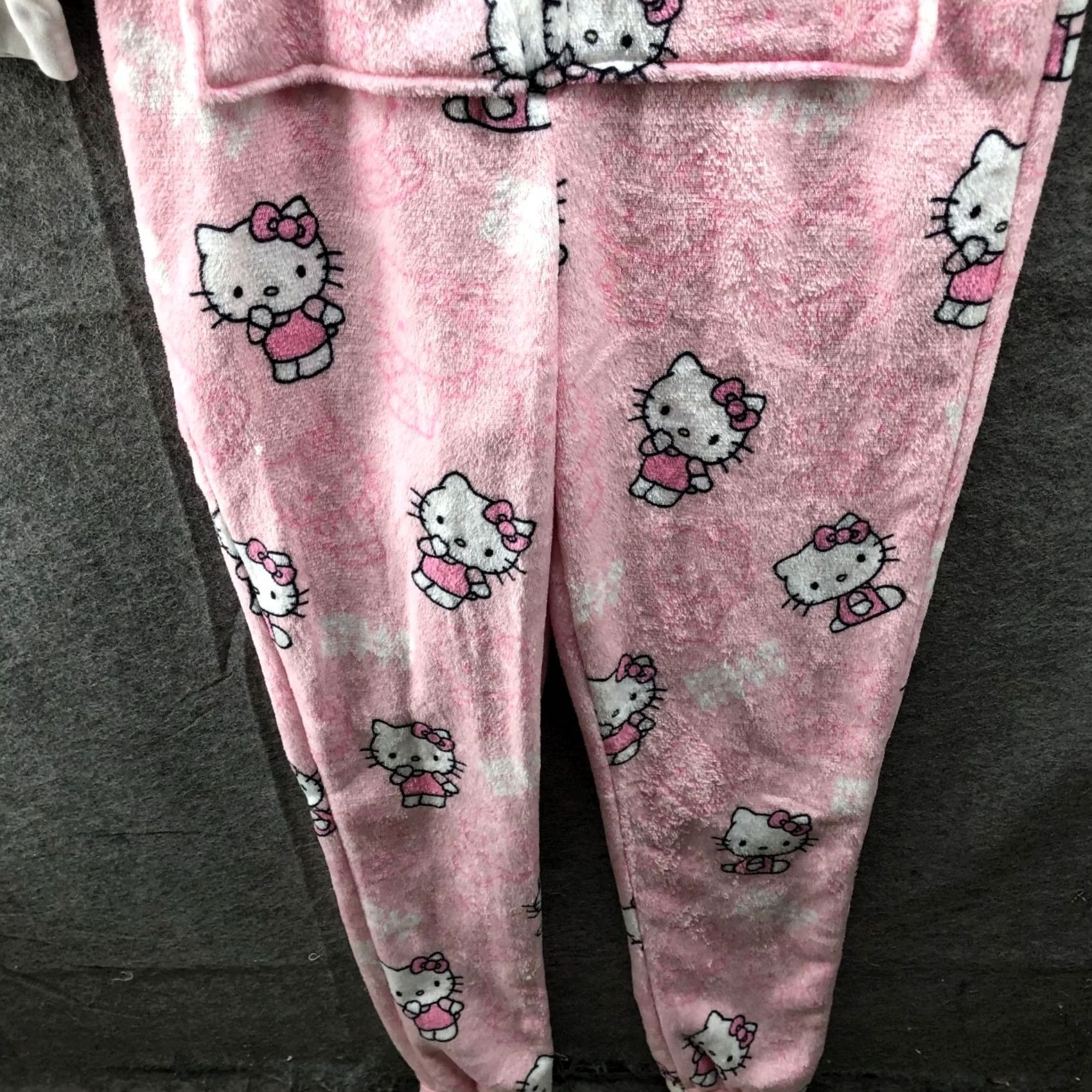 Vintage Hello Kitty Jumpsuit Womens XS Pink Plush Union Suit Pajama Hooded One Piece Size 26" / US 2 / IT 38 - 6 Thumbnail