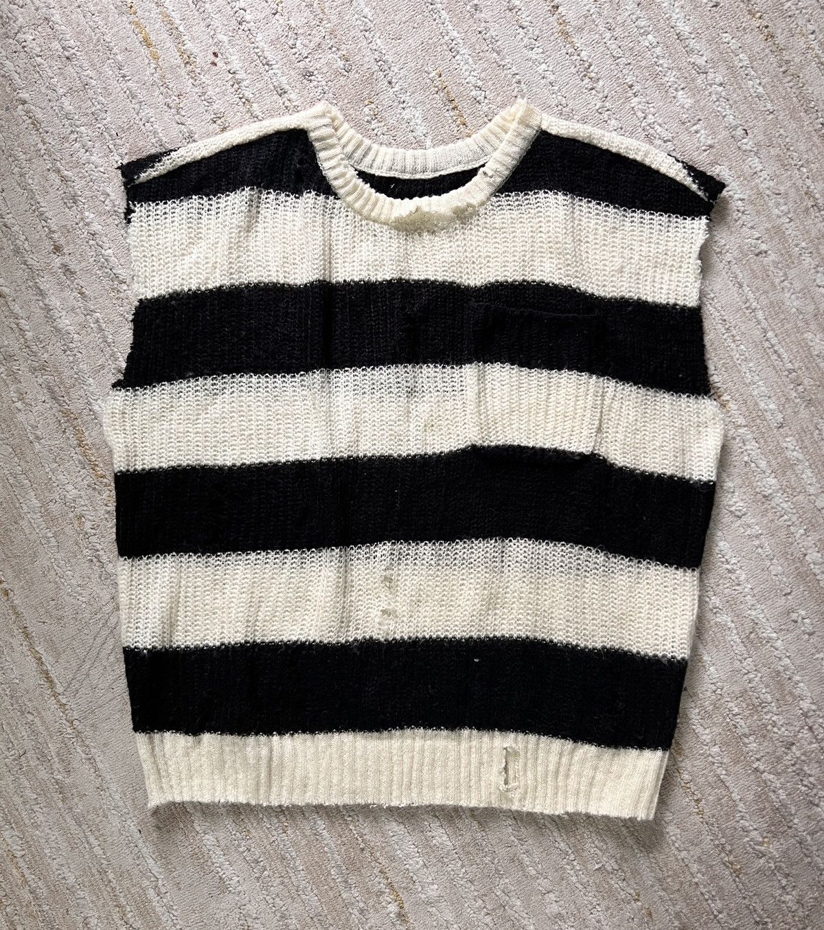 Vintage Vintage Stripe Knitted Distressed Punk Sleeveless Sweater Size US M / EU 48-50 / 2 - 1 Thumbnail