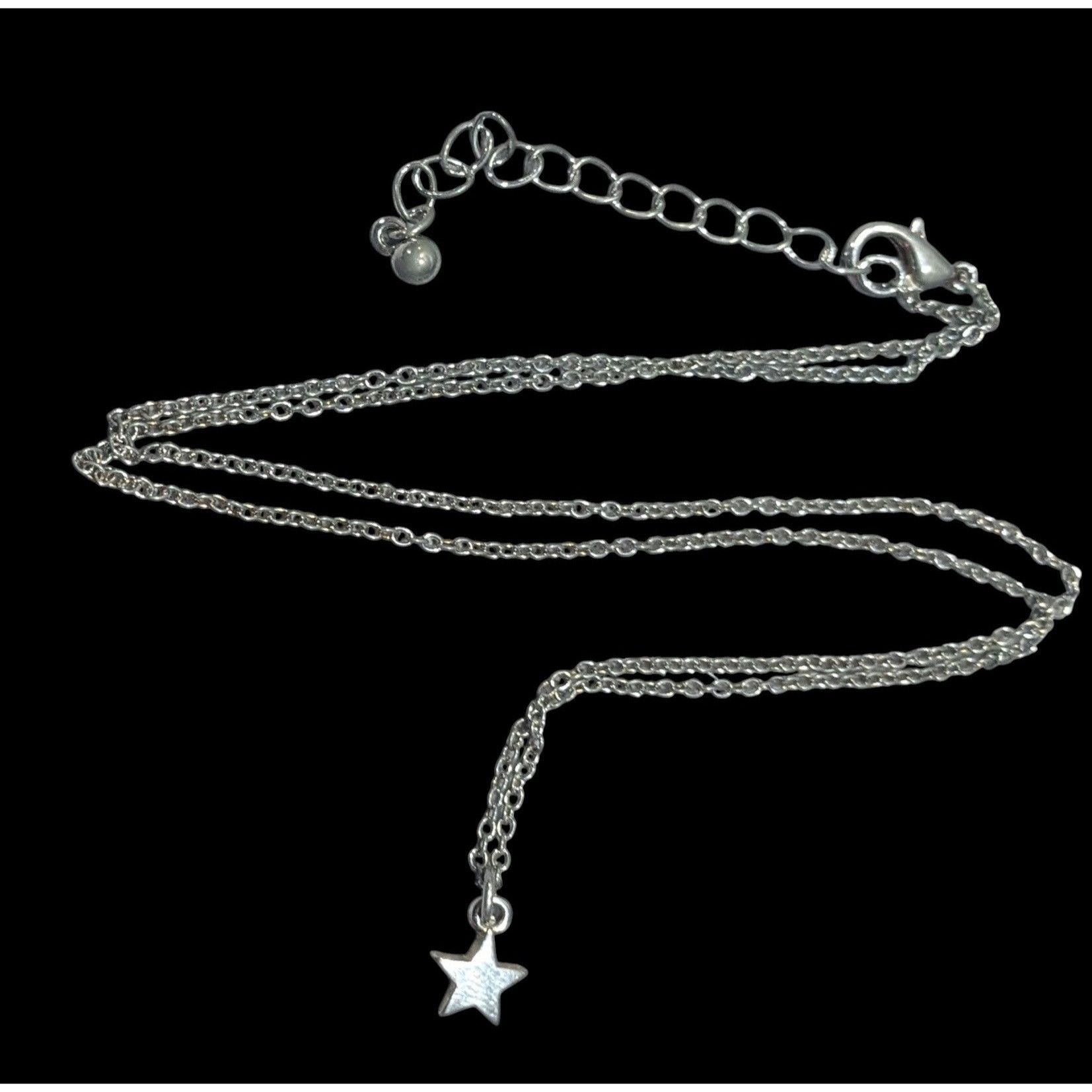 Other Minimalist Star Pendant Silver Tone Necklace Size ONE SIZE - 1 Thumbnail