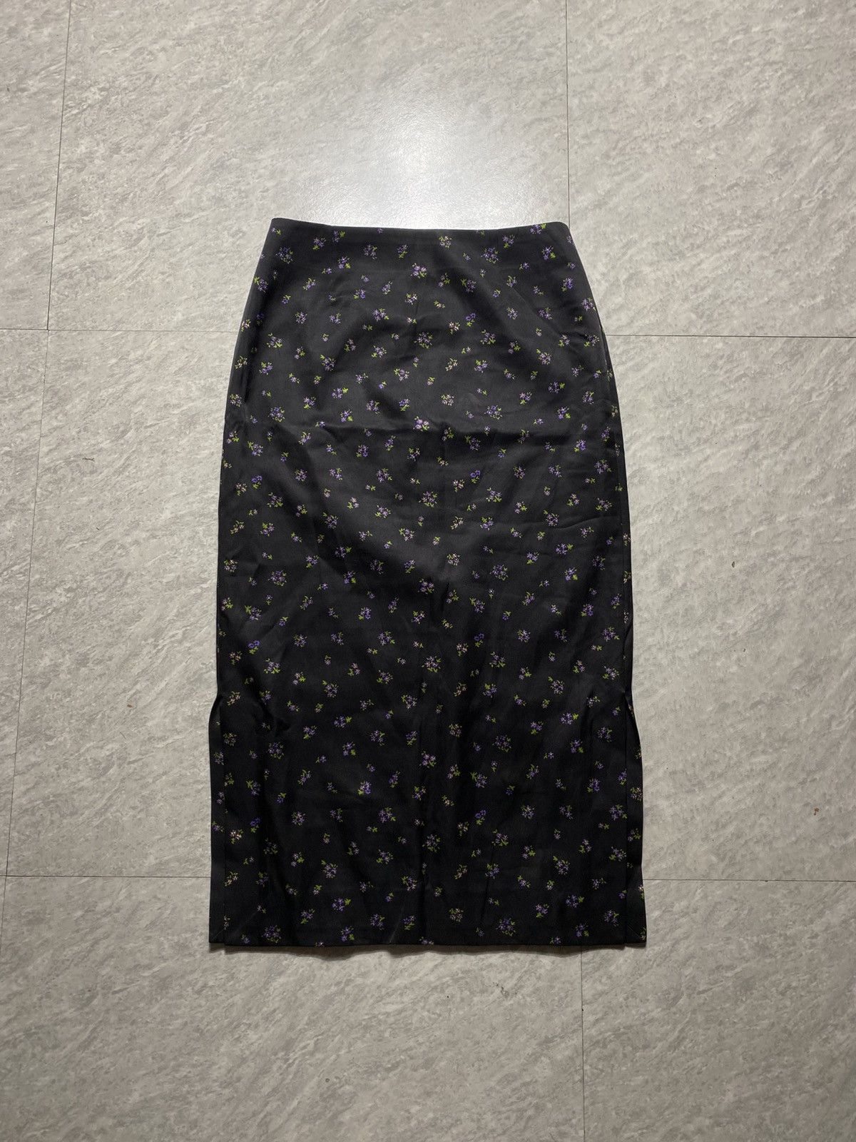 Shushu/Tong SHUSHU/TONG FALL WINTER 22 GOTHIC PENCIL SKIRT Size 28" / US 6 / IT 42 - 2 Thumbnail