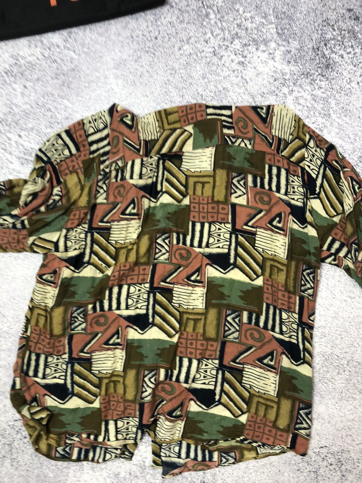 Vintage Vintage craze shirt Hawaiin size Xxl y2k rare casual Size US XXL / EU 58 / 5 - 6 Thumbnail