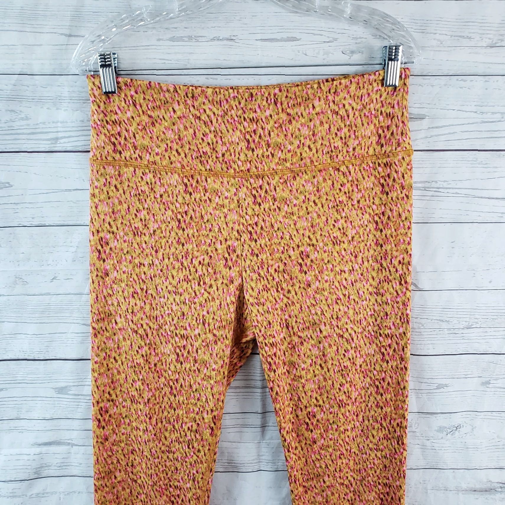 Lou & Grey Lou & Grey Womens Leggings Sz Large Pink Orange High Rise Color Multicolor Inseam 26.5 in Activewear Size 36" / US 14 / IT 50 - 2 Thumbnail