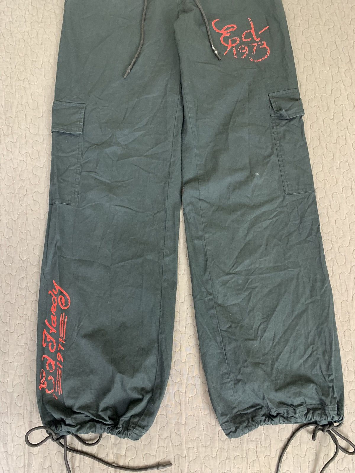 Ed Hardy Y2K Ed Hardy x Urban Outfiters Parachute Cargo Pants Size XS Size US 28 / EU 44 - 11 Thumbnail