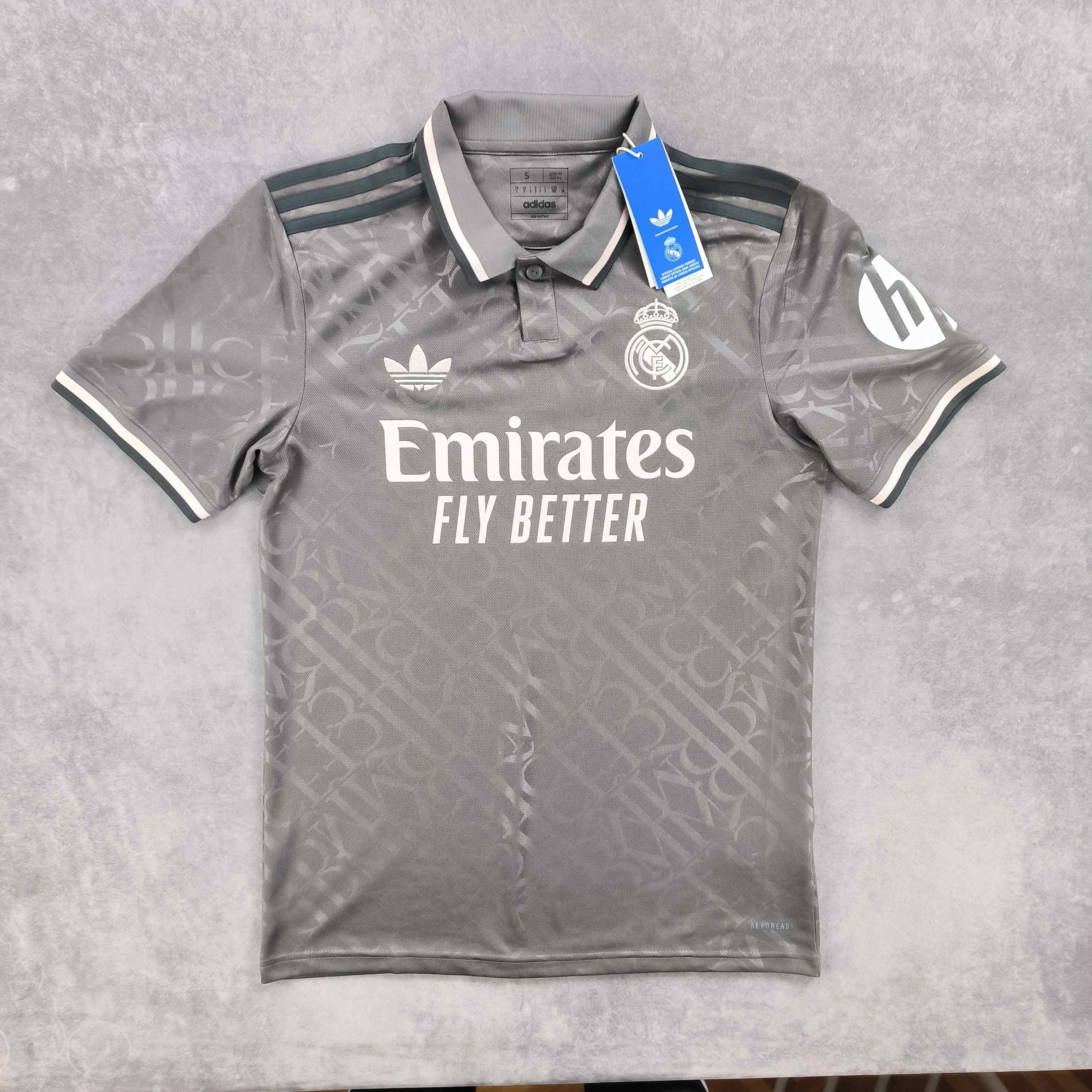 Adidas NEW Real Madrid 24-25 Adidas third Mbappé football jersey S Size US S / EU 44-46 / 1 - 2 Thumbnail