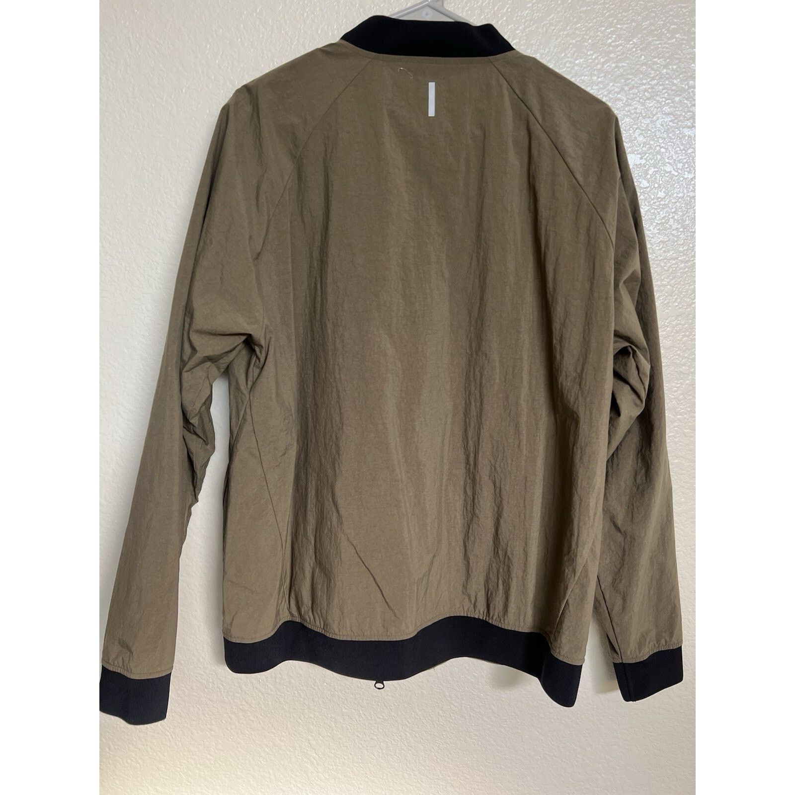 Huckberry Huckberry Proof Duffel Bomber in Olive Men’s Size Large Size US L / EU 52-54 / 3 - 2 Thumbnail