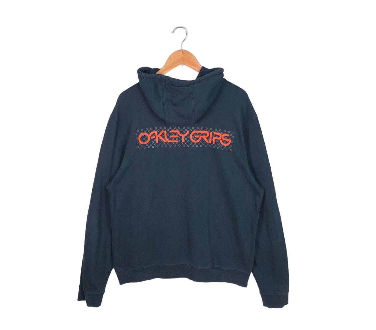 Oakley × Vintage 2000s Oakley Grips Spellout Hoodie Sweatshirt Size US XL / EU 56 / 4 - 2 Thumbnail