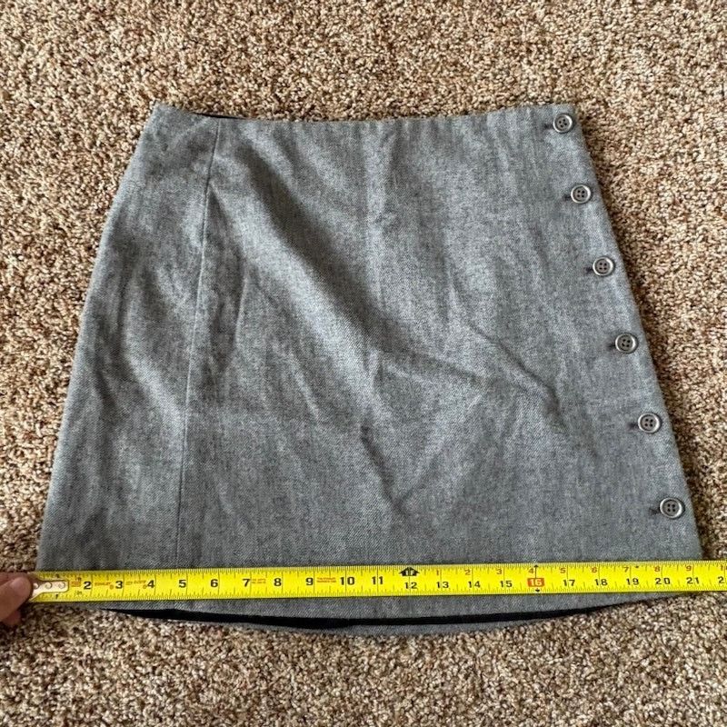 Banana Republic Banana Republic Lined Mini Skirt Wool Blend Gray sz 4 Size 27" / US 4 / IT 40 - 8 Thumbnail