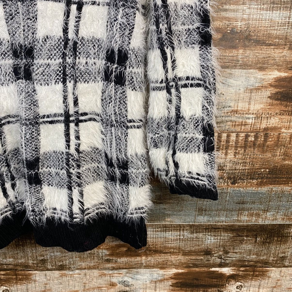 Japanese Brand DL Ingni Black Mohair shaggy fur Knitwear #C1088 Size M / US 6-8 / IT 42-44 - 16 Thumbnail