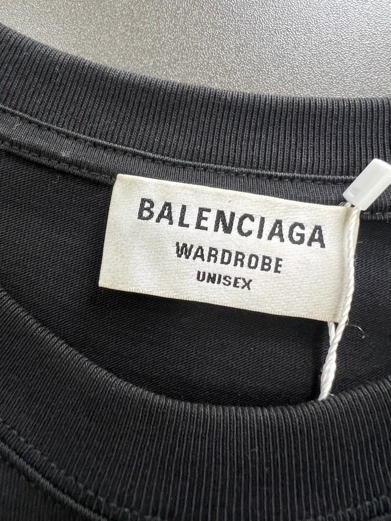 Balenciaga Balenciaga Smiling skull hand short sleeve Size US L / EU 52-54 / 3 - 2 Thumbnail