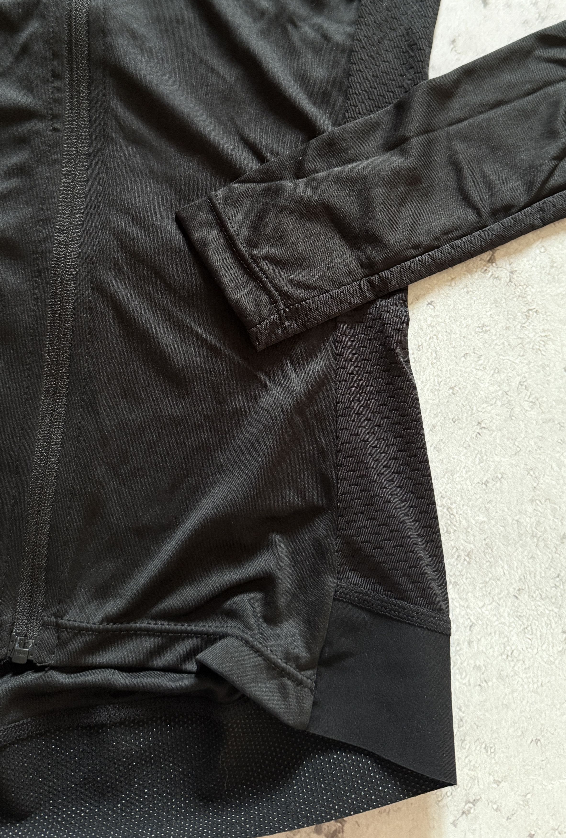 Newline NEWLINE WOMENS CORE BIKE JERSEY BLACK Size XS / US 0-2 / IT 36-38 - 5 Thumbnail