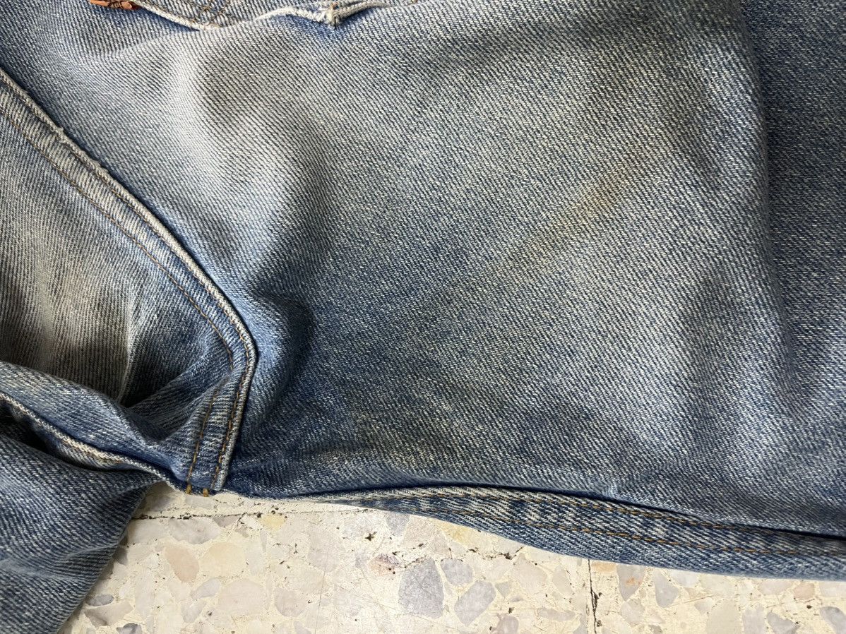 Levi's Vintage 90s Levi’s 517 distressed denim bootcut Size US 28 / EU 44 - 16 Thumbnail