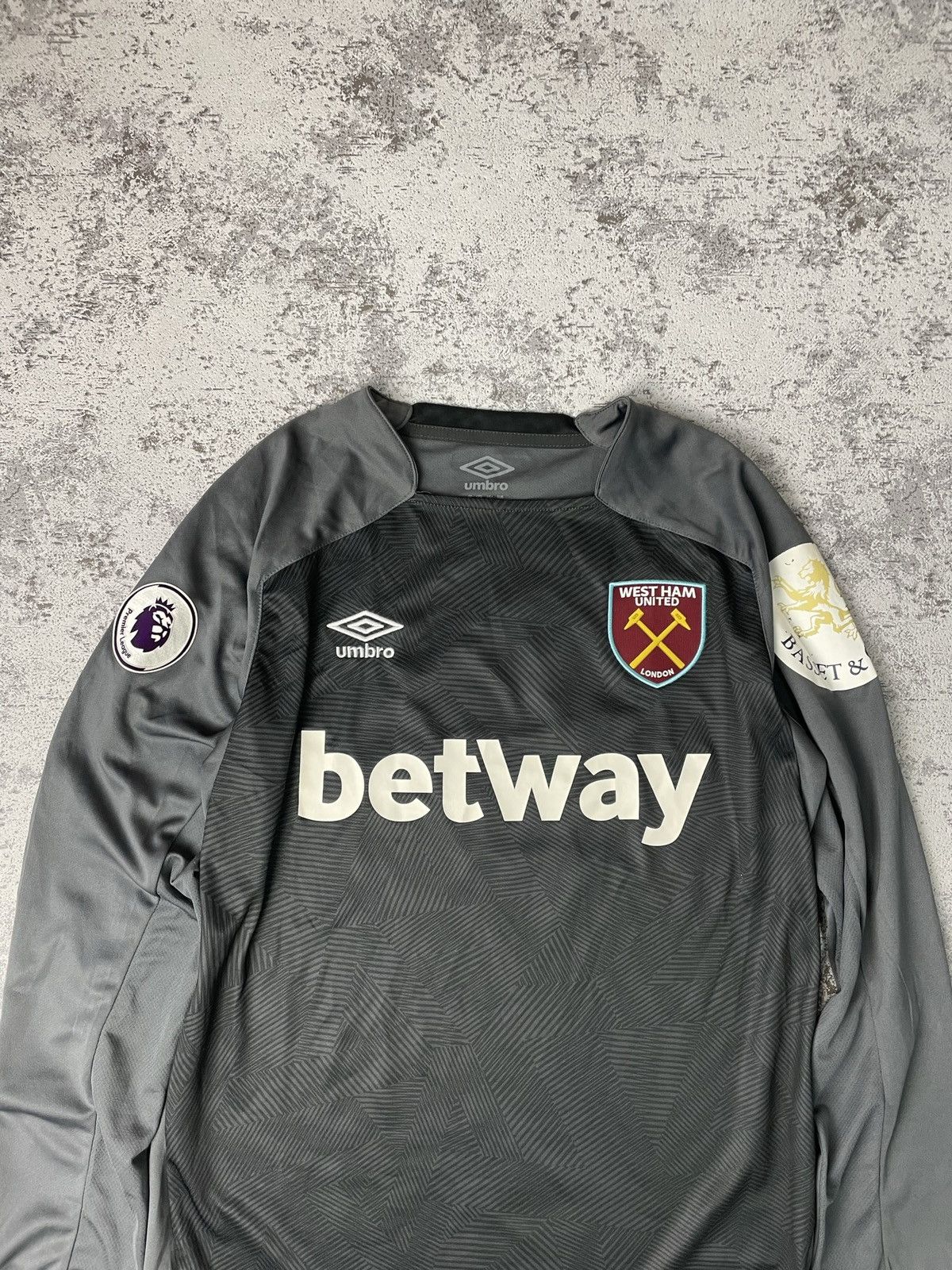 Umbro Trott 2018-19 West Ham Umbro Goalkeeper Shirt M Mens Size US M / EU 48-50 / 2 - 3 Thumbnail