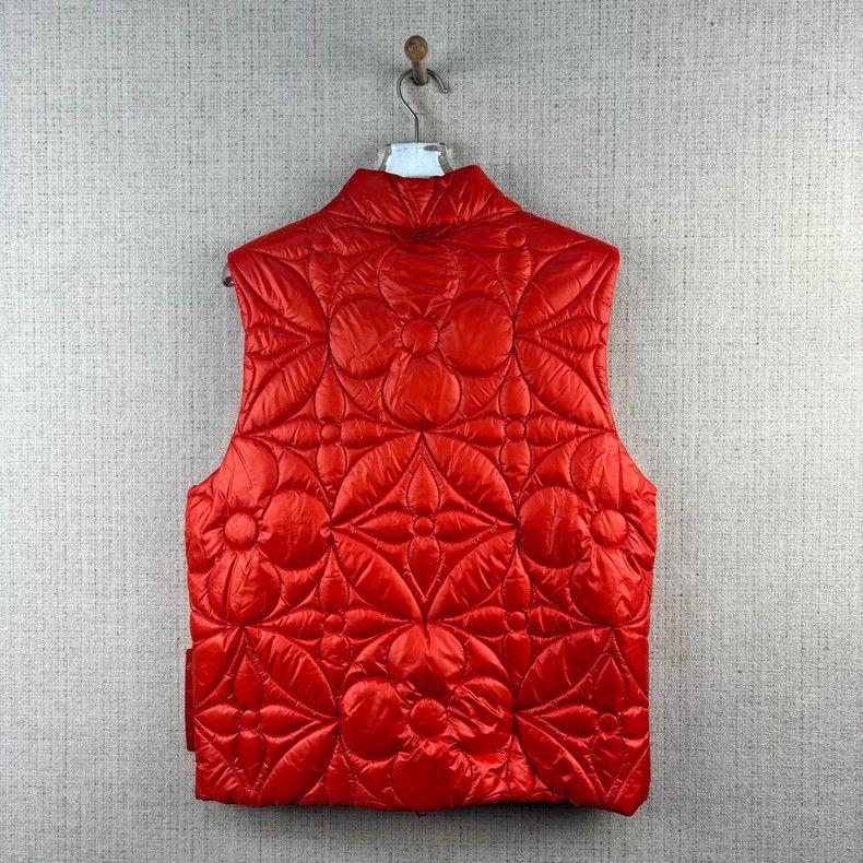 Louis Vuitton Louis Vuitton FW22 Solid Standing Collar Quilted Floral Zi Size US M / EU 48-50 / 2 - 3 Thumbnail