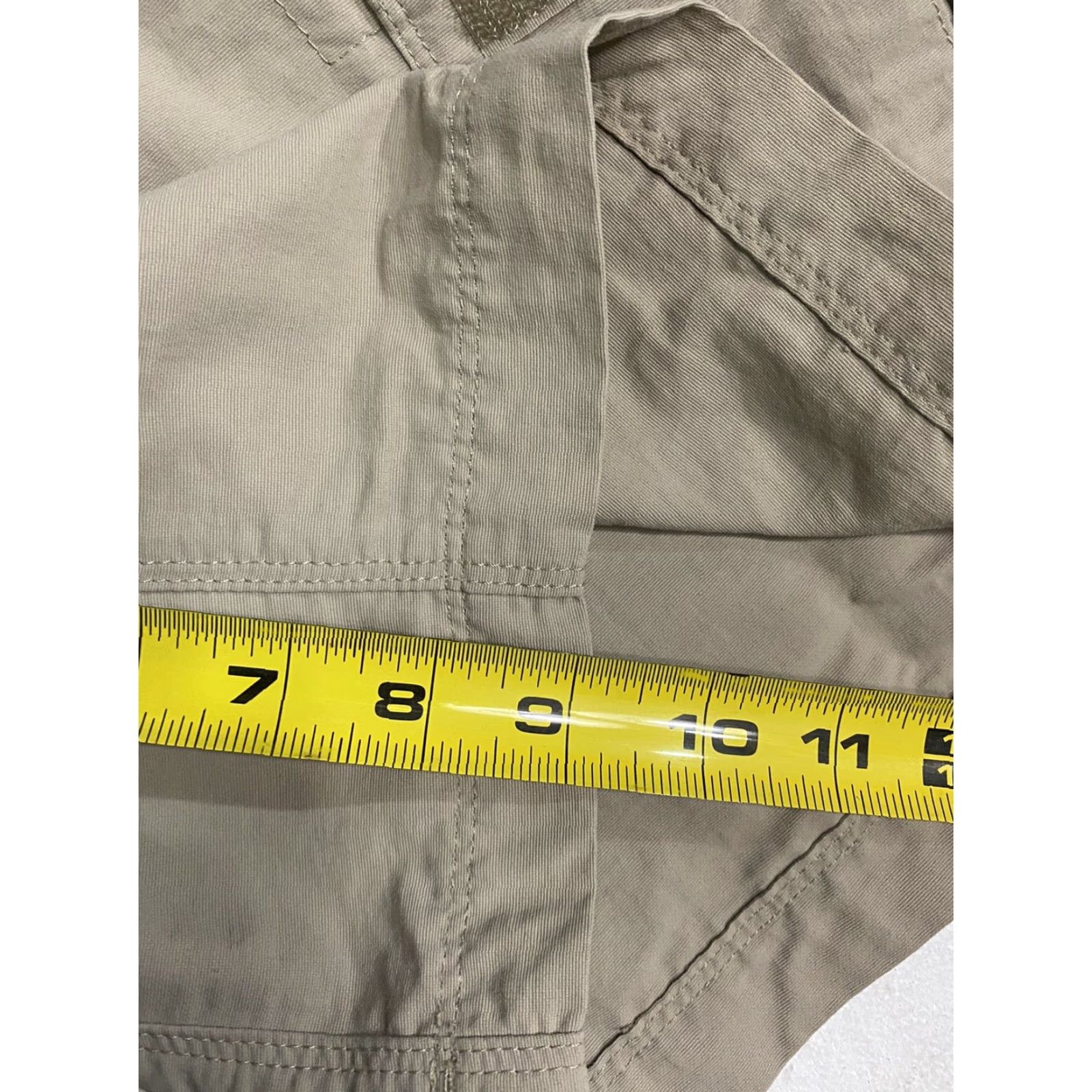 The North Face The North Face Khaki Shorts Mens Nylon Flat Front Zip Pocket Hiking Large Size US 33 - 6 Thumbnail