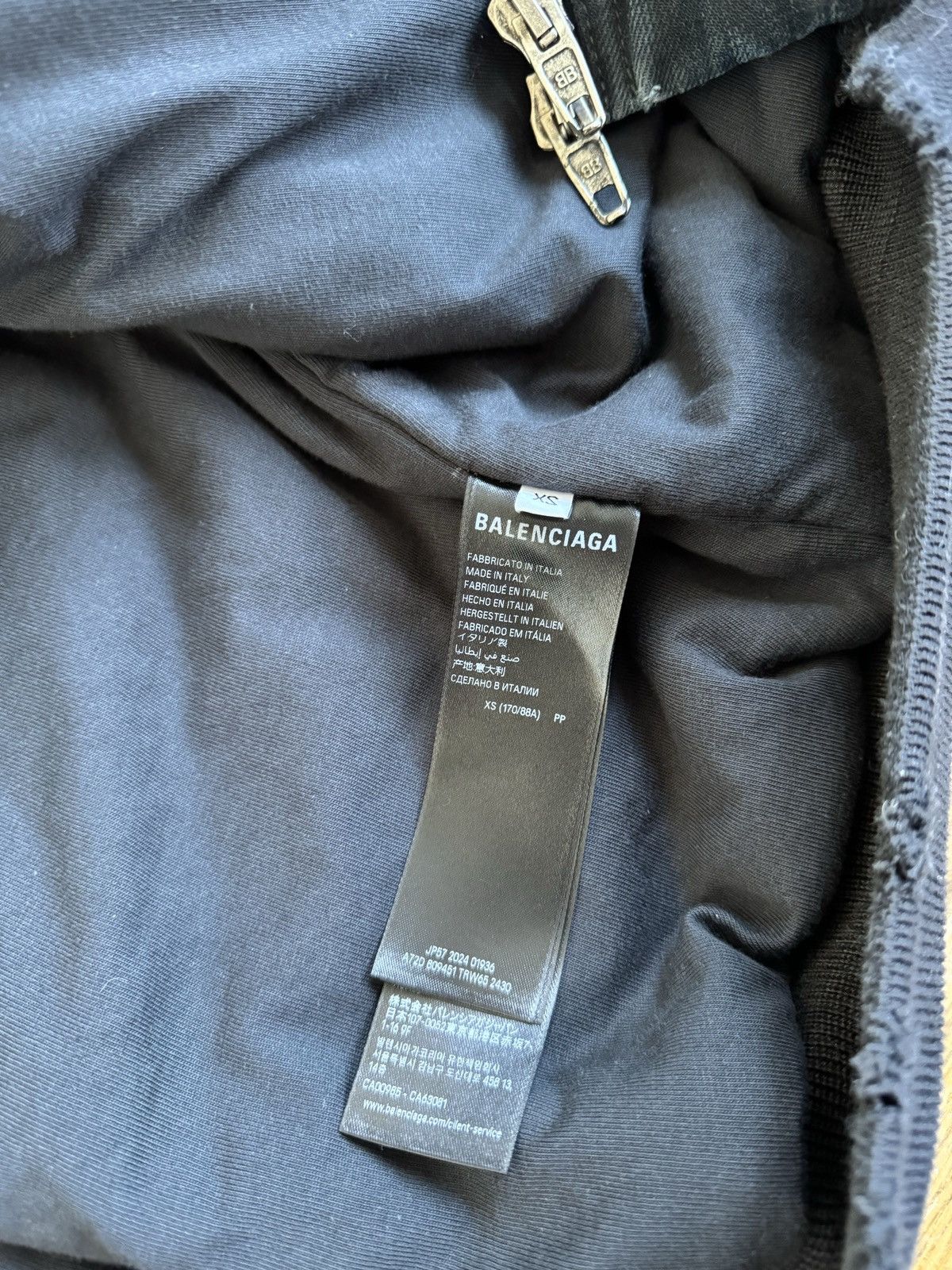 Balenciaga Balenciaga 25SS destroyed bomber Size US M / EU 48-50 / 2 - 13 Thumbnail