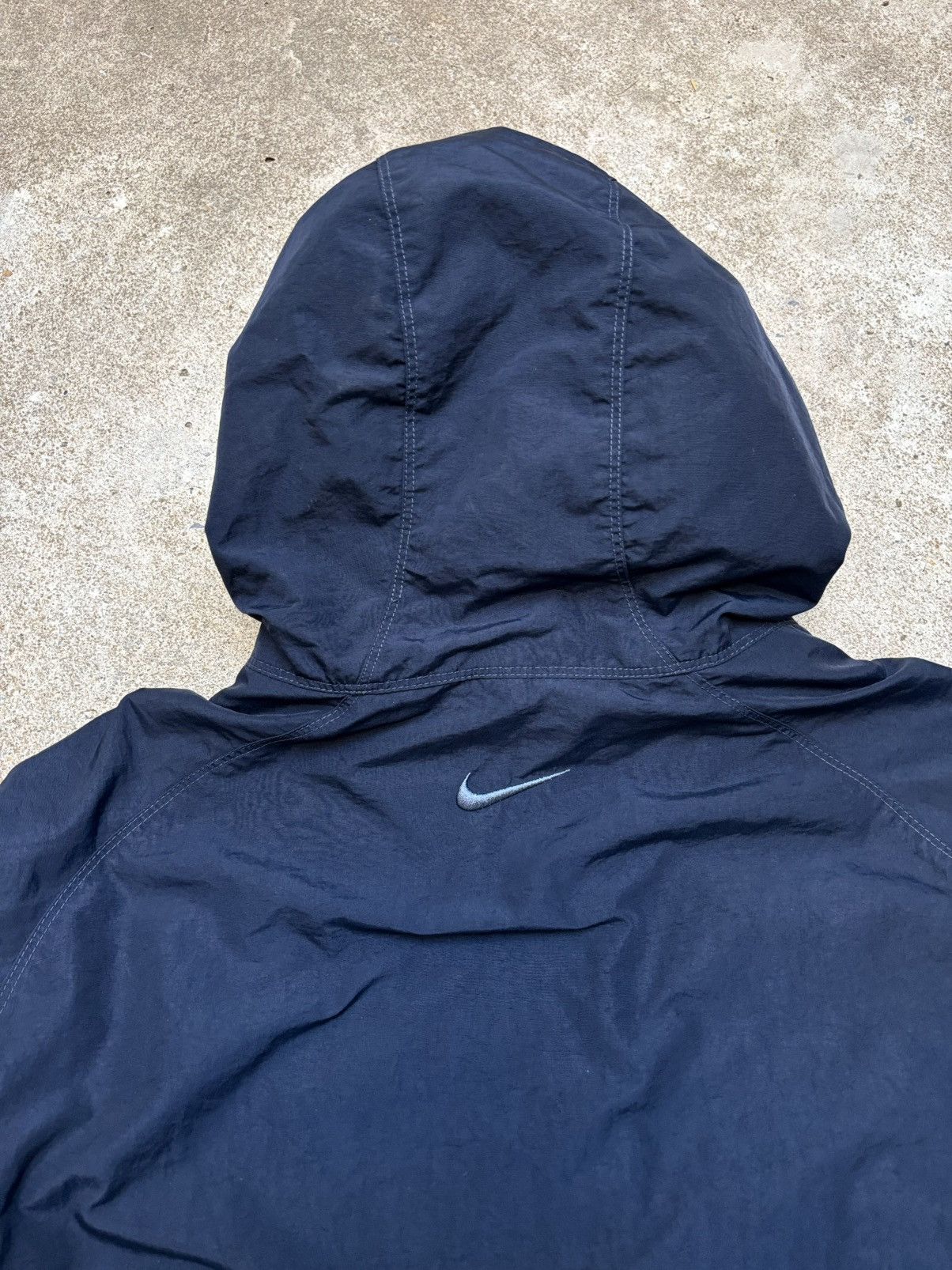 Nike Vintage Nike Windbreaker Zip Jacket Navy Size US L / EU 52-54 / 3 - 7 Thumbnail