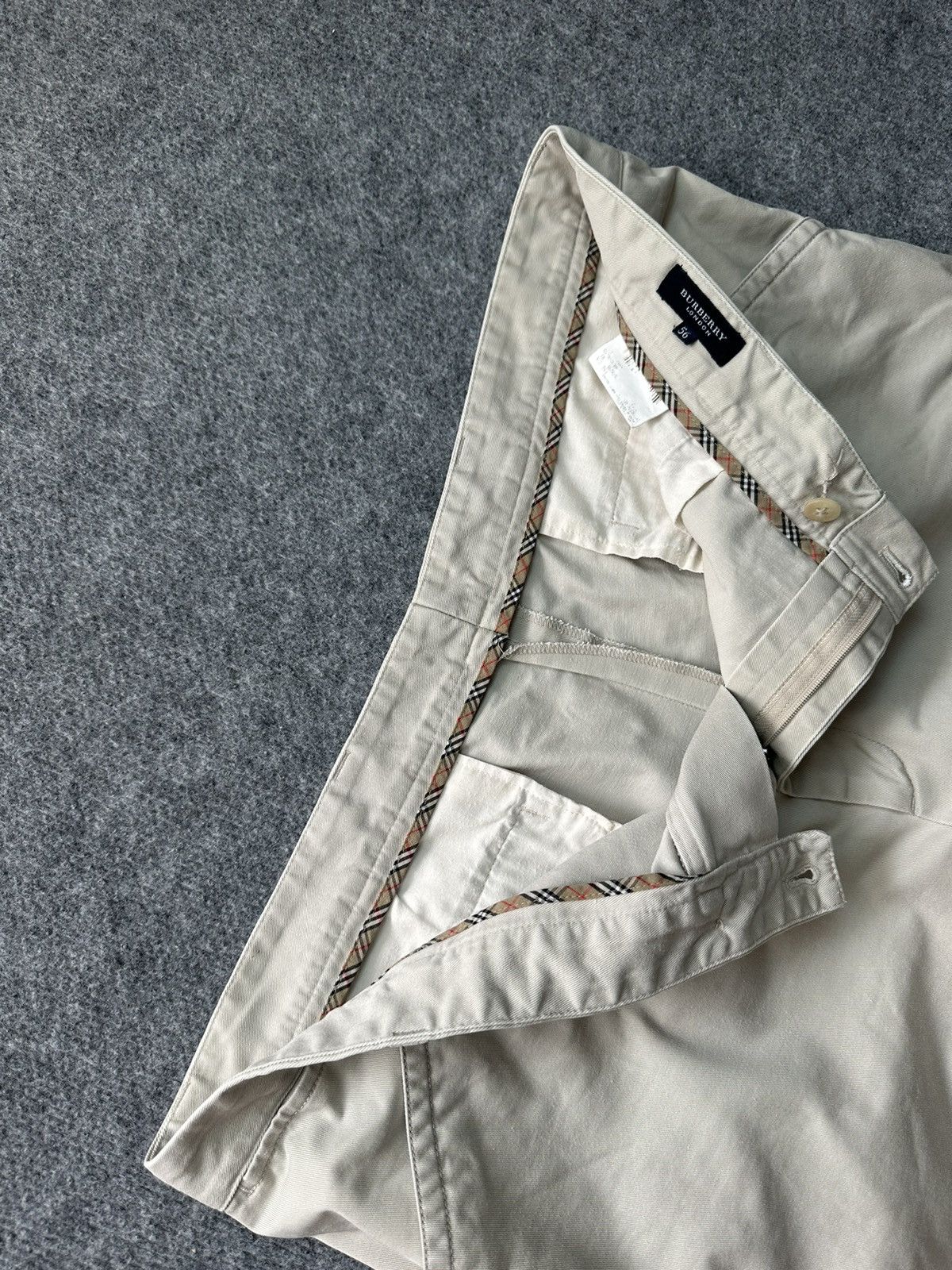 Burberry × Vintage Vintage cargo pants Burberry London sport line beige Size US 40 / EU 56 - 6 Thumbnail