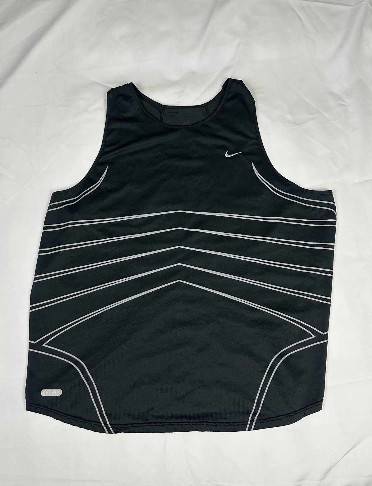Nike Rare Vintage Mens Nike Tank Top Y2K Size Varies From M To XL Size US L / EU 52-54 / 3 - 1 Thumbnail
