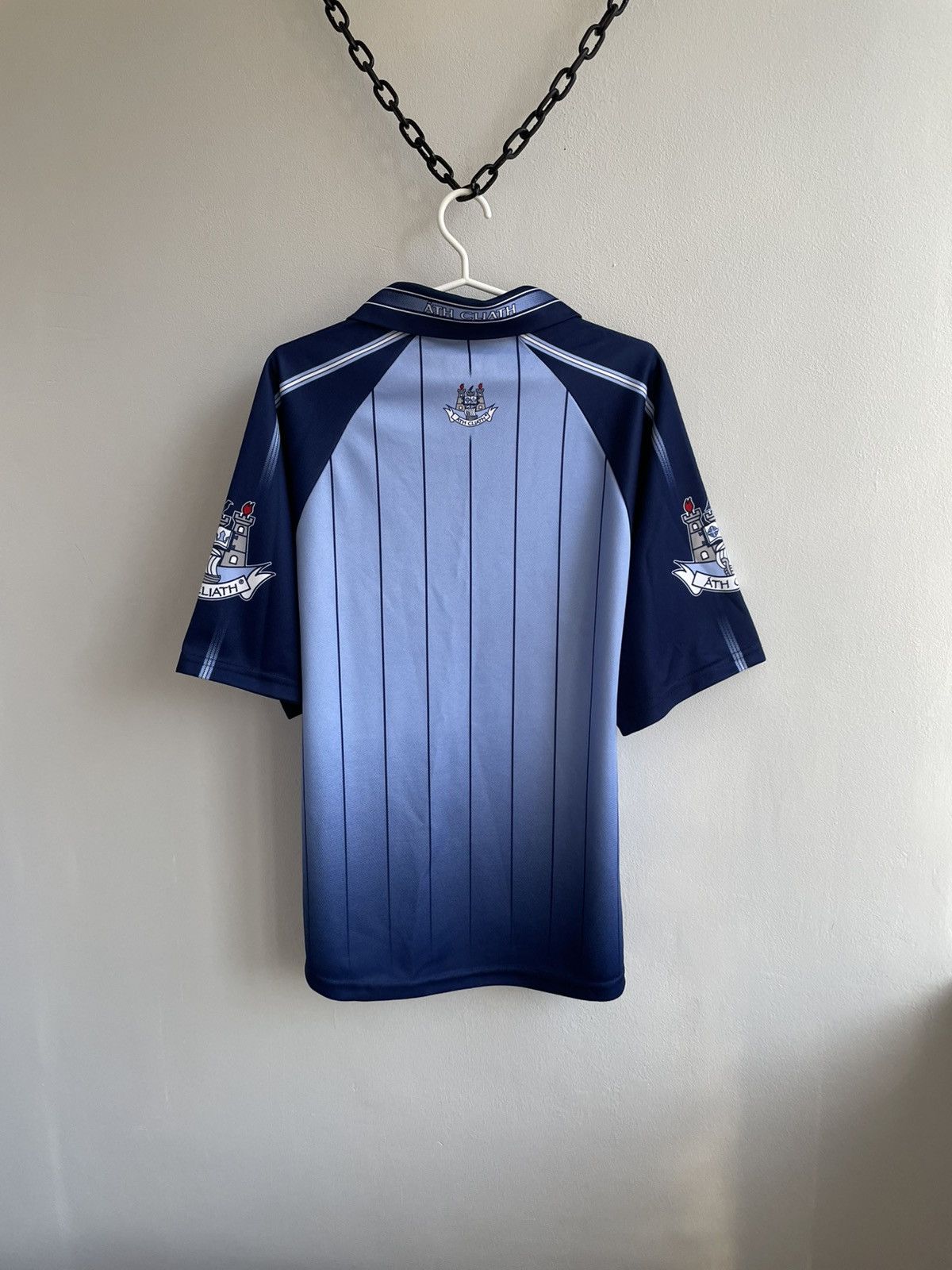 Vintage Ath Dublin GAA 2004 2005 2006 Soccer Jersey Football Shirt Size US S / EU 44-46 / 1 - 10 Thumbnail