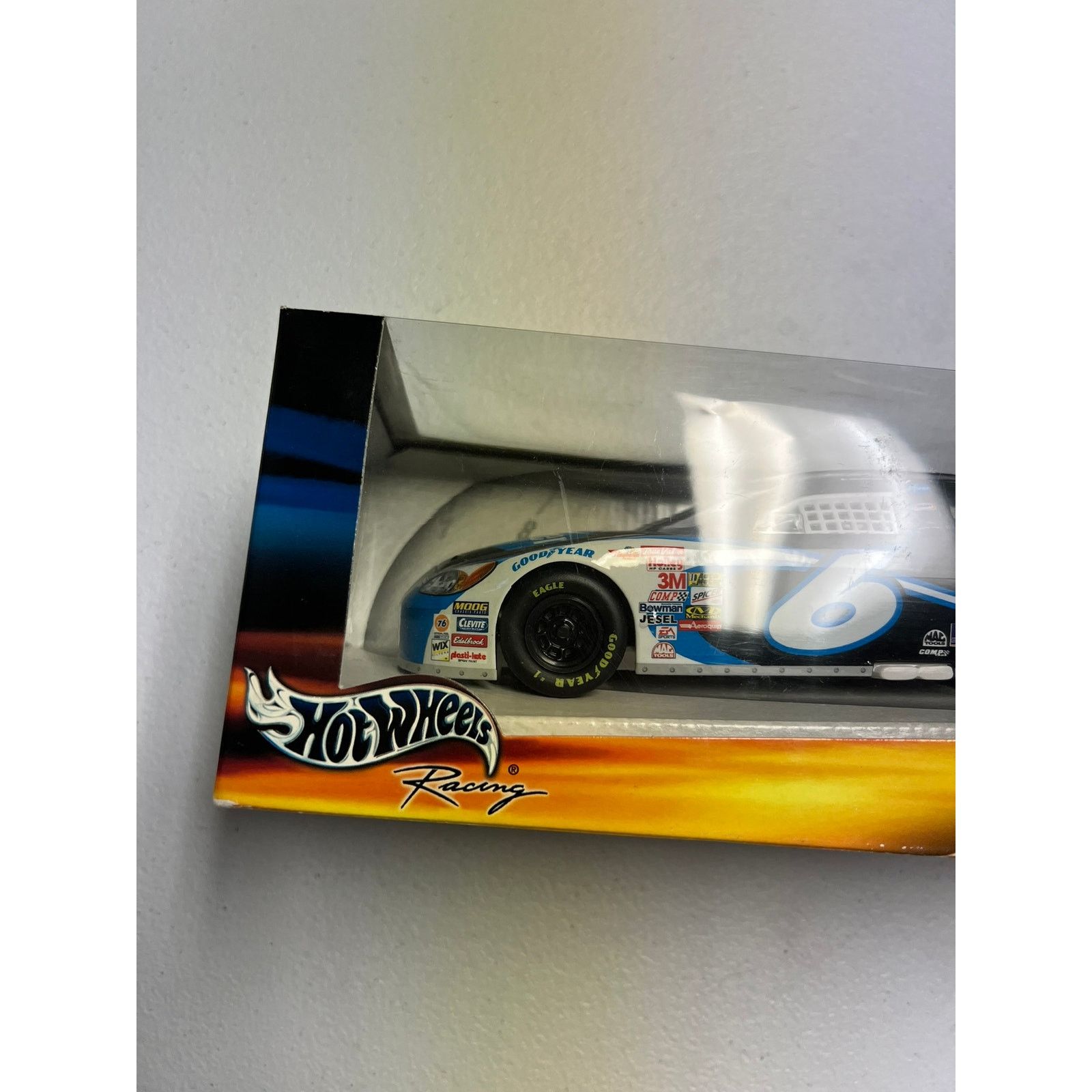 NASCAR Hot Wheels Racing Mark Martin B0508 Pfized Nascar Model 1:24 Size ONE SIZE - 5 Thumbnail